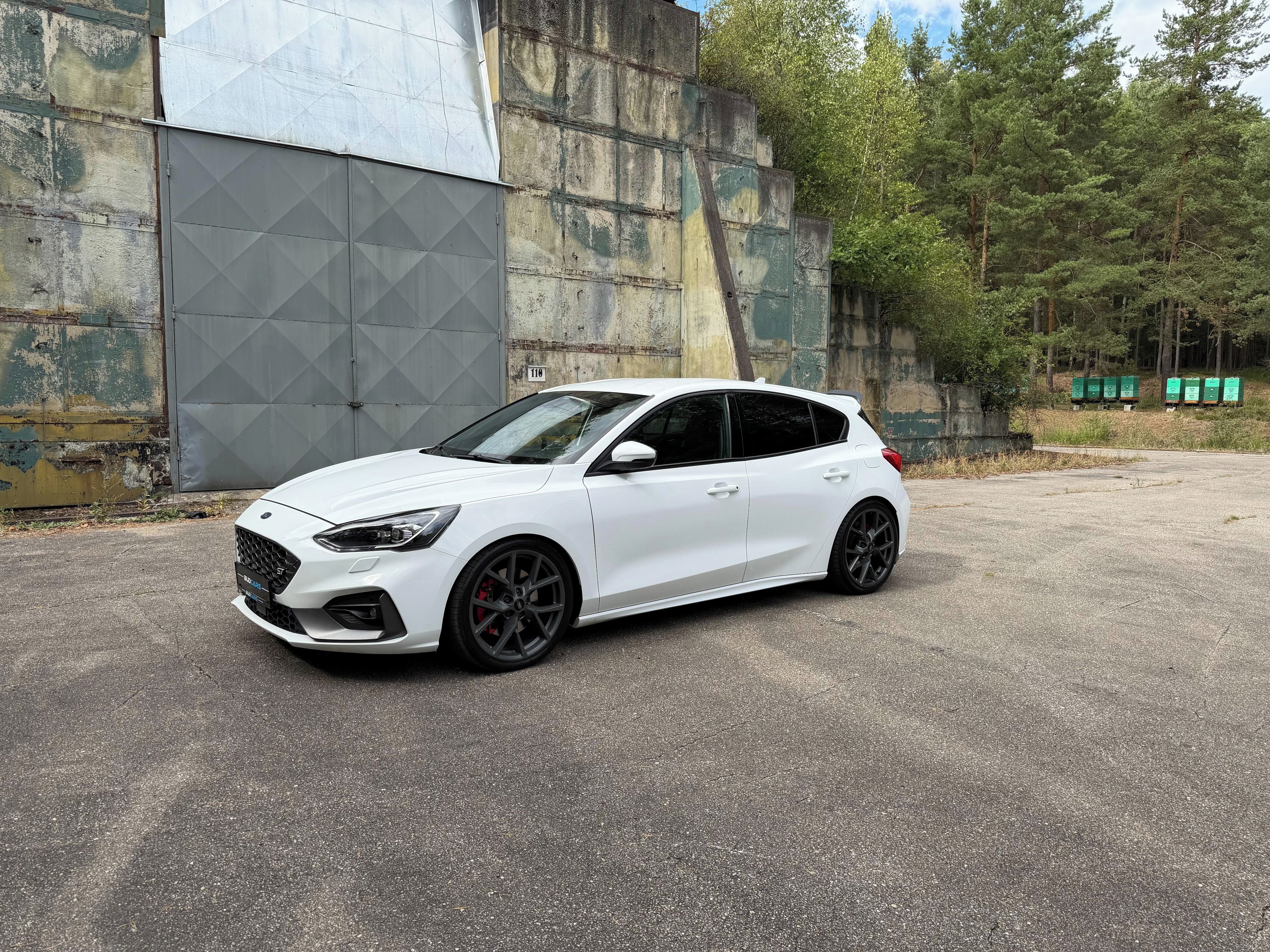 Ford Focus, 2.3 EcoBoost 280PS Manuál - fotka 4