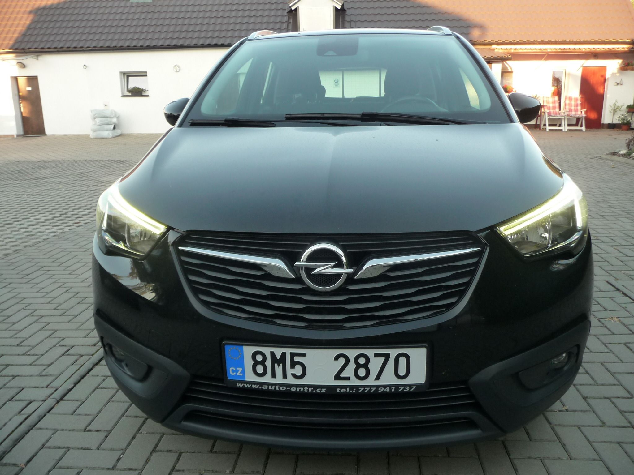 Opel Crossland X, 1.2i 81kw inovation po 1.majit - fotka 2
