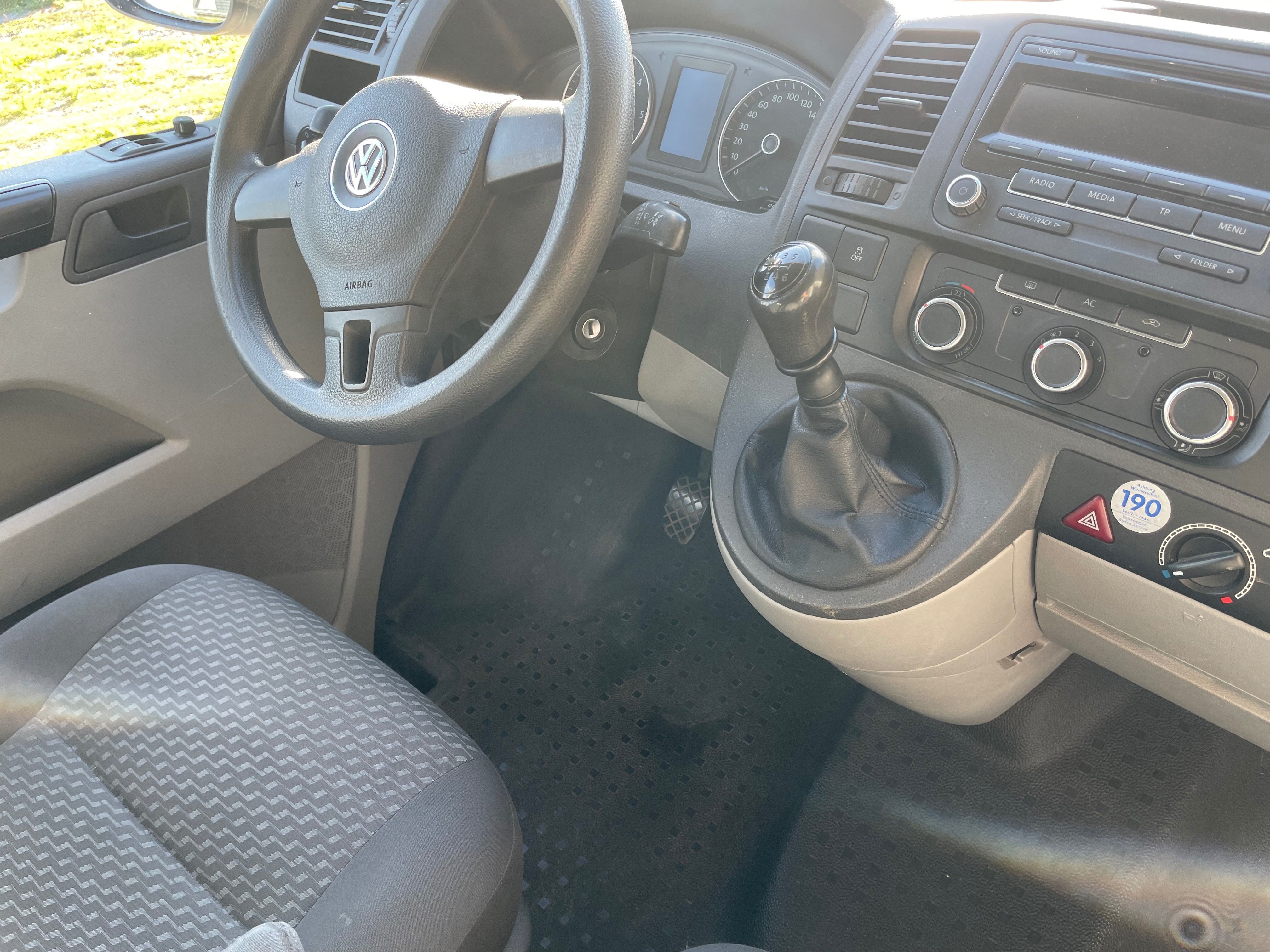 Volkswagen Transporter, T5 COMBI 9 MÍST 103KW MR 2012 - fotka 4
