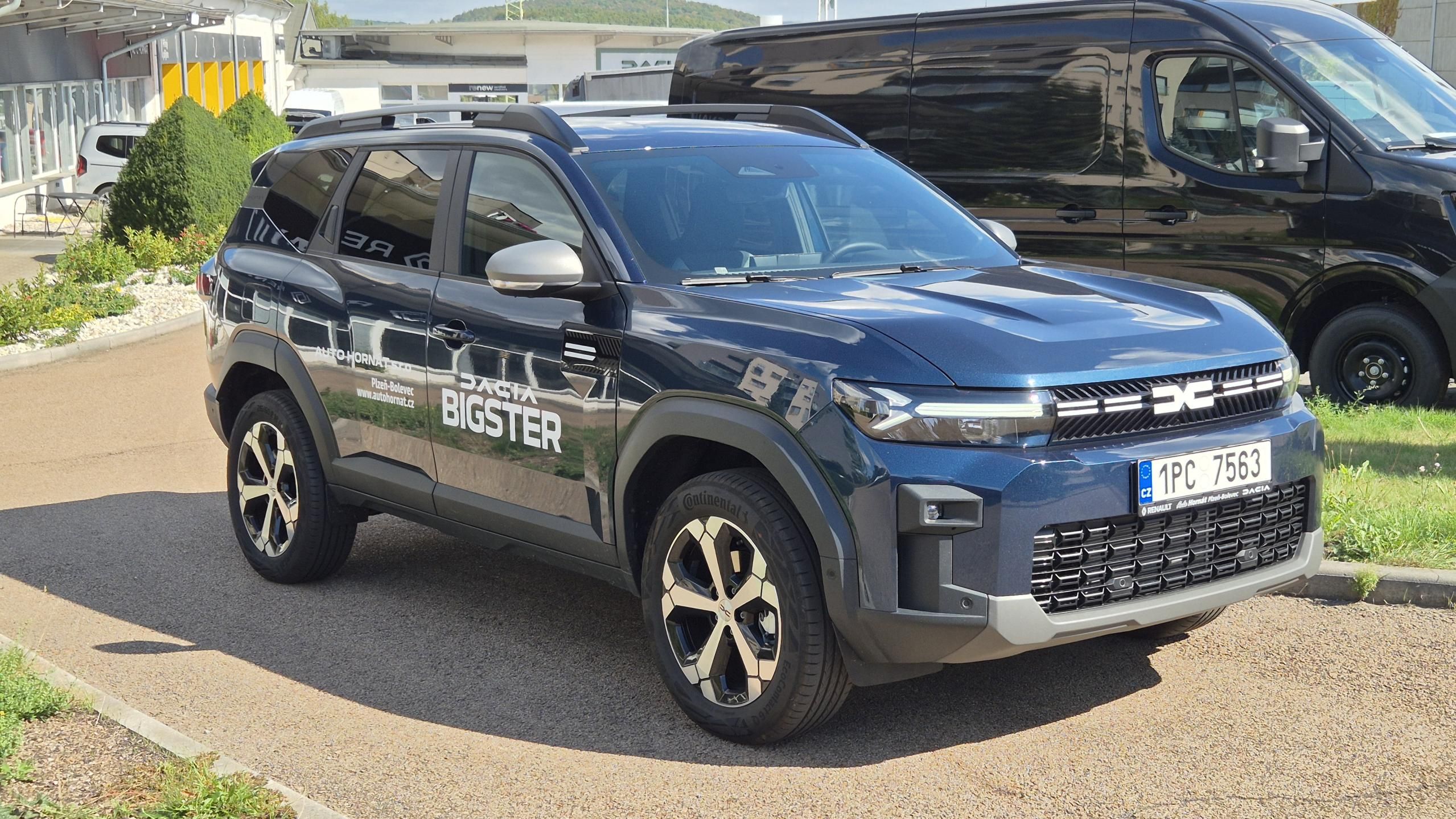 Dacia Bigster, Journey hybrid 155 - fotka 2