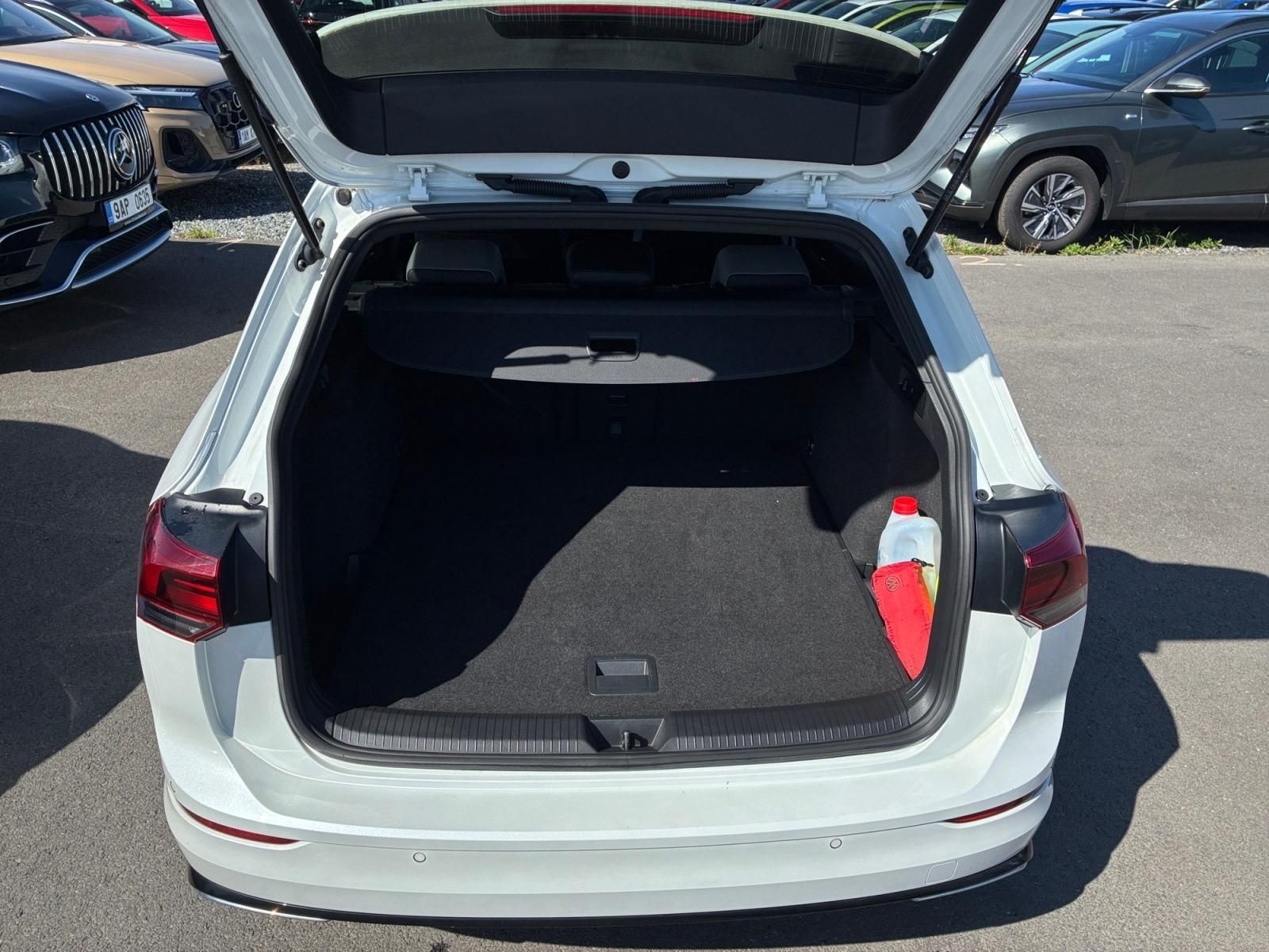 Volkswagen Golf Variant, R-LINE 1.5TSI 110kW CZ DPH - fotka 6