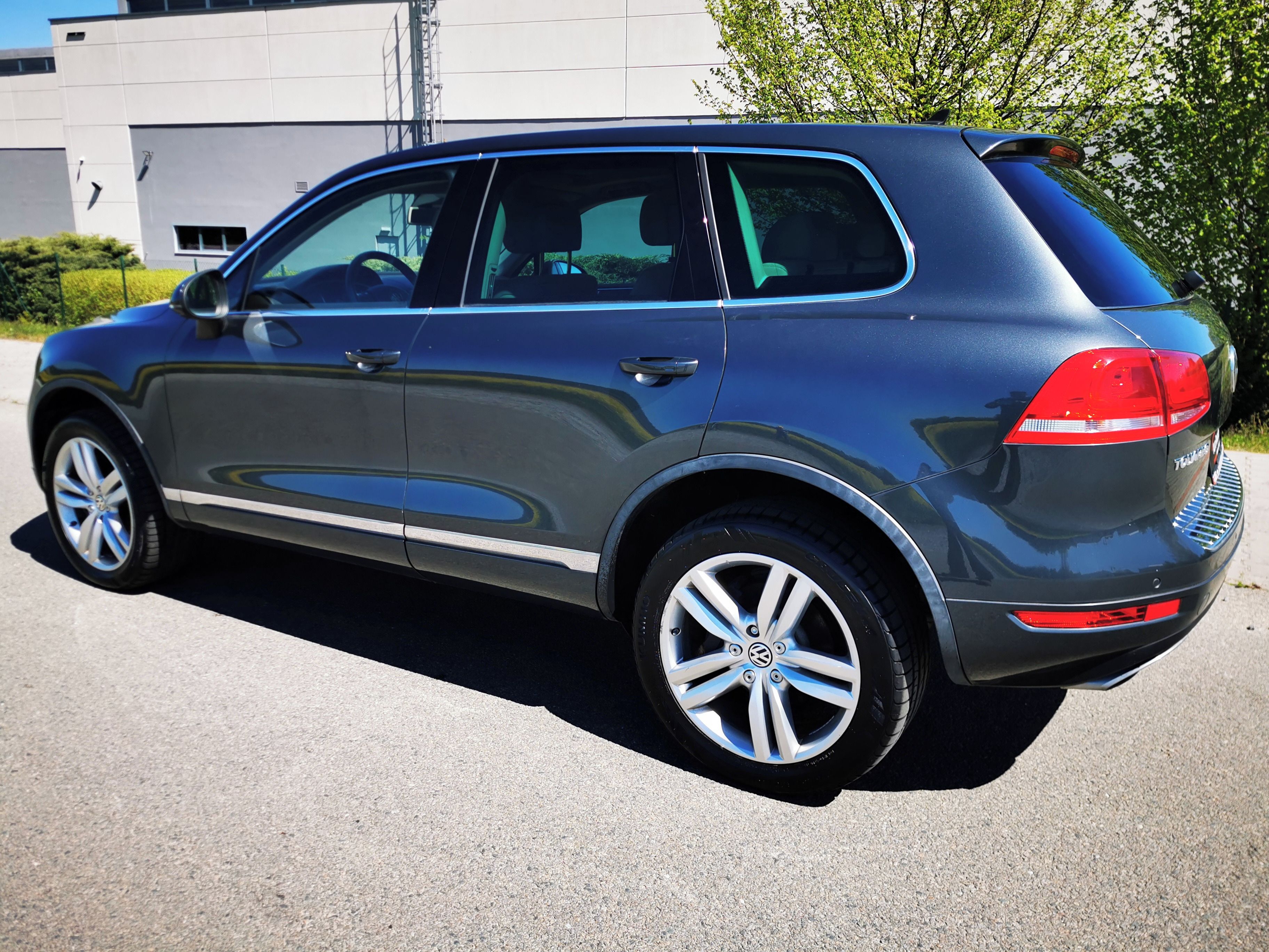 Volkswagen Touareg, 4.2 TDi V8 EXCLUSIVE - fotka 5