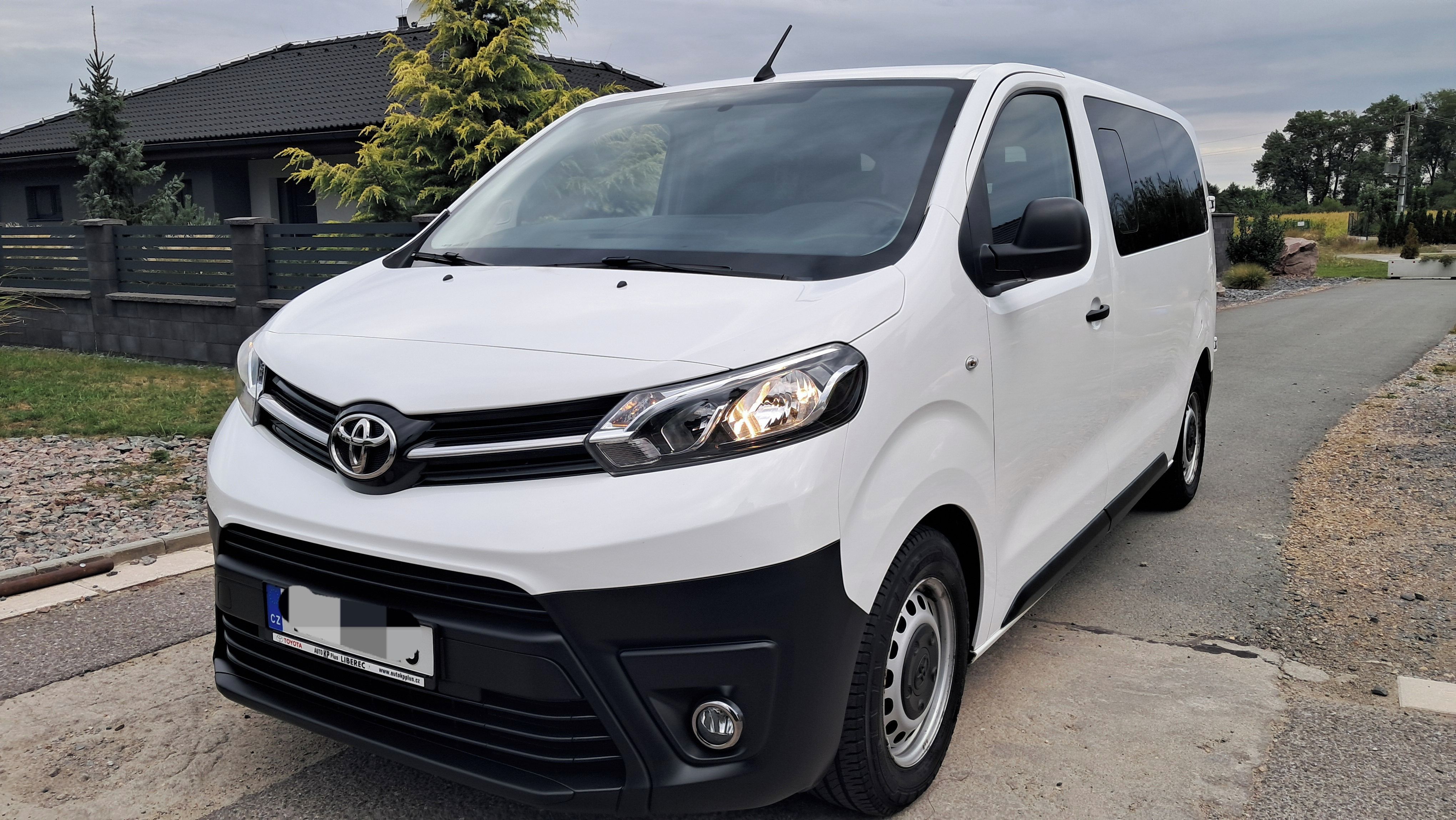 Toyota Proace, 1,5D 88kw, 9míst ZÁRUKA