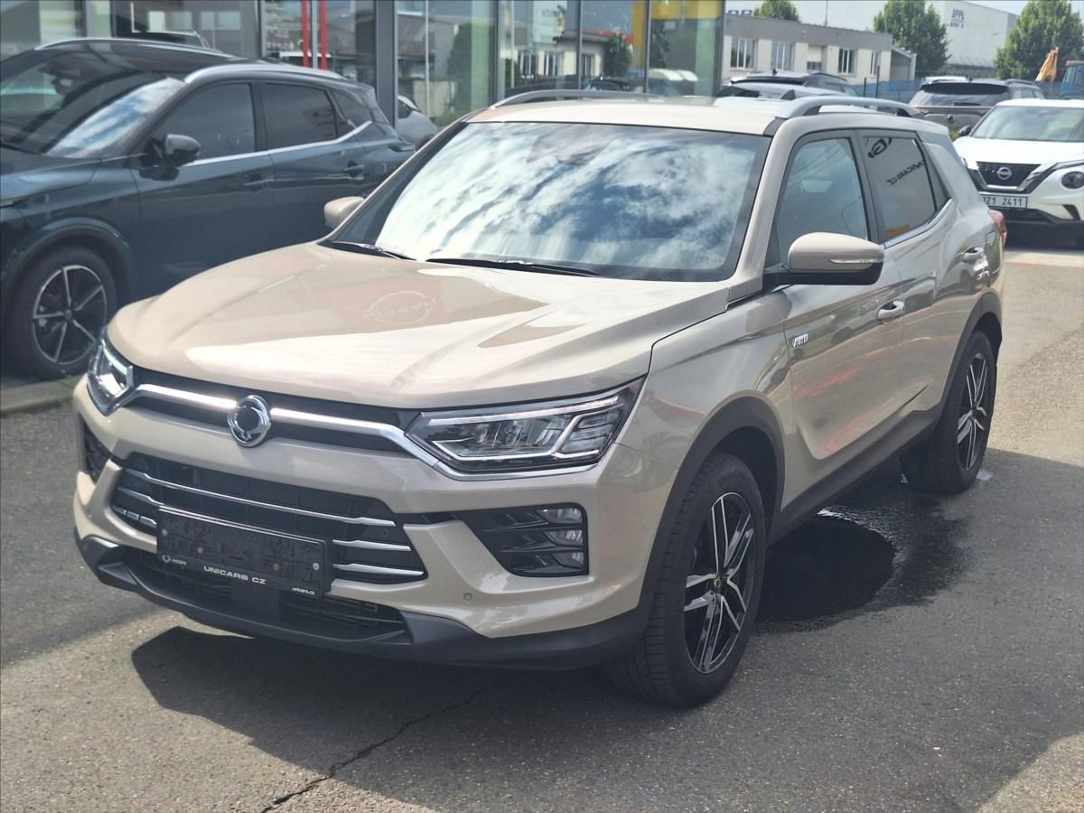 SsangYong Korando, 1,5 GDI 4WD  ČR+ventil.sedaček