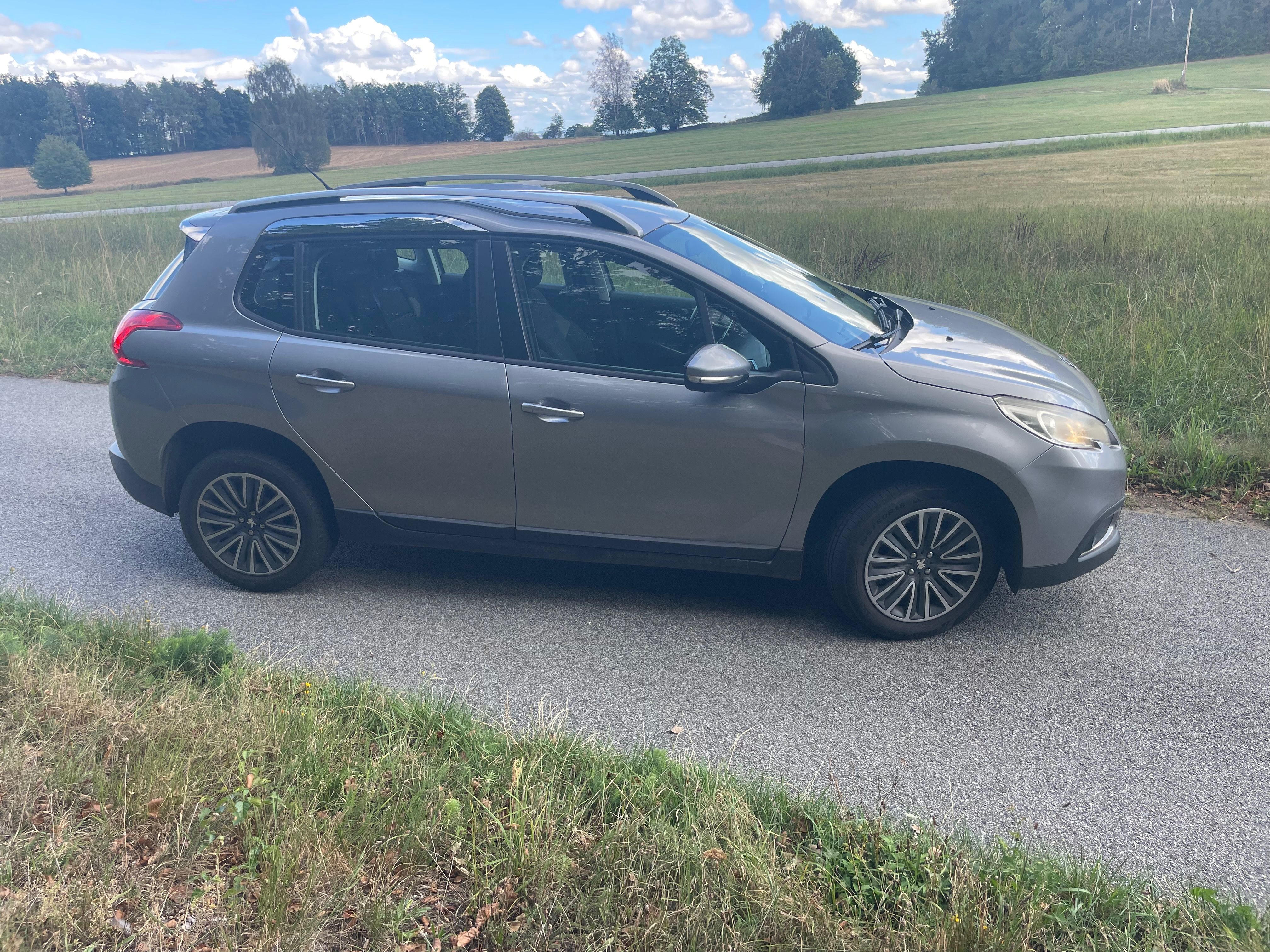 Peugeot 2008, 1.6 HDi - fotka 3