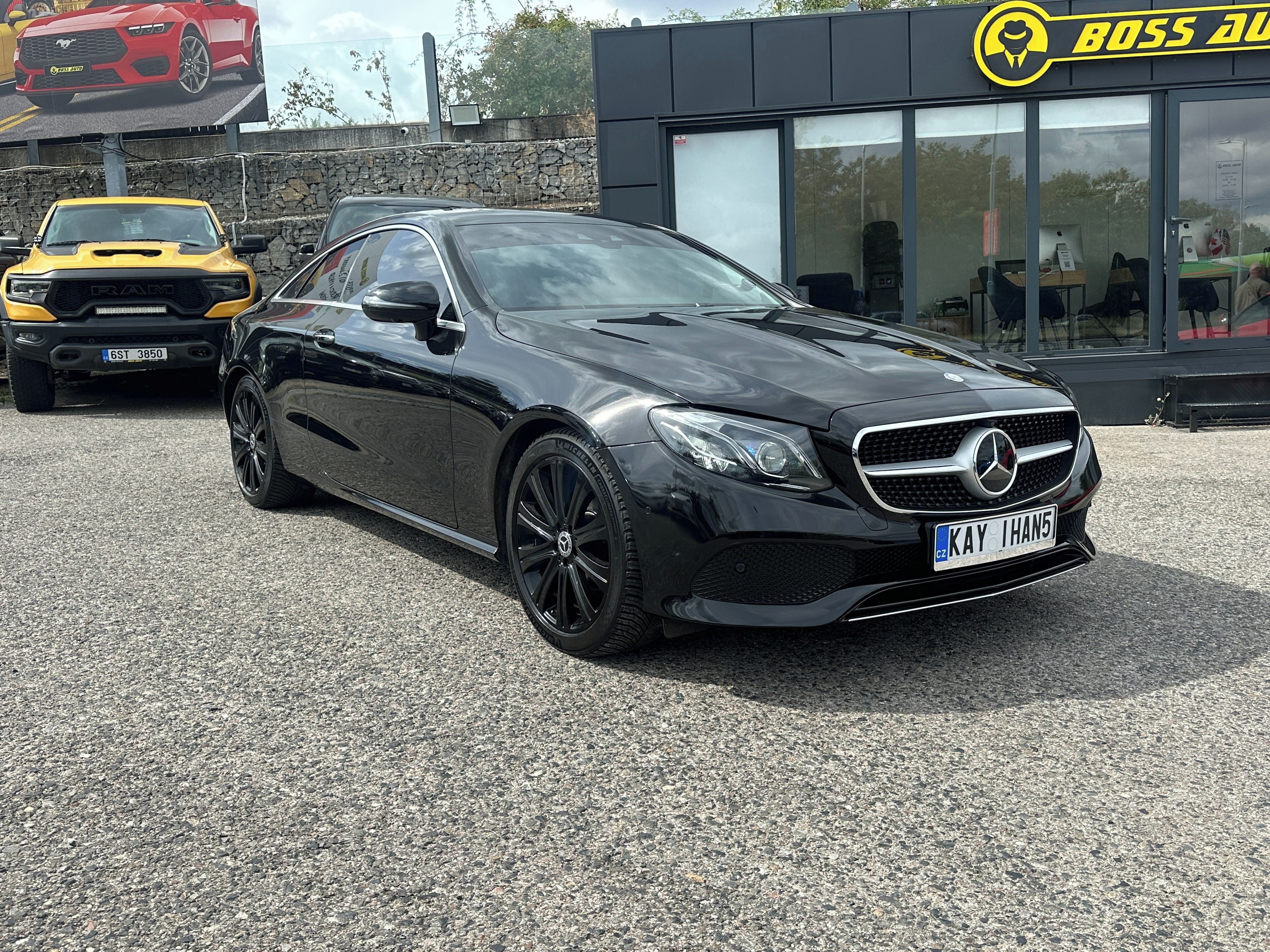 Mercedes-Benz Třídy E, Mercedes-Benz E 200 2018 - fotka 2