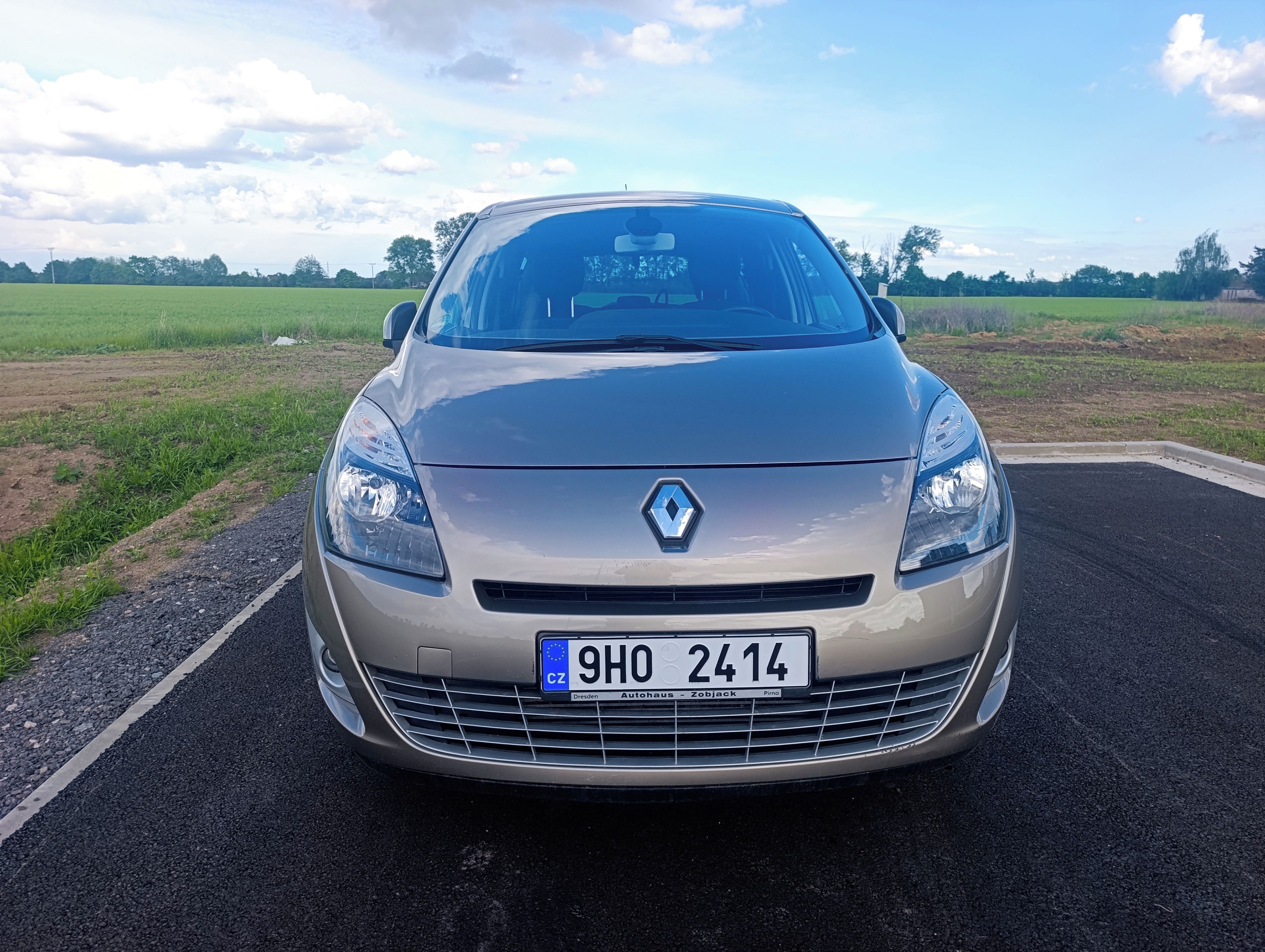 Renault Grand Scénic, Renault Grand Scénic 7 místný - fotka 2