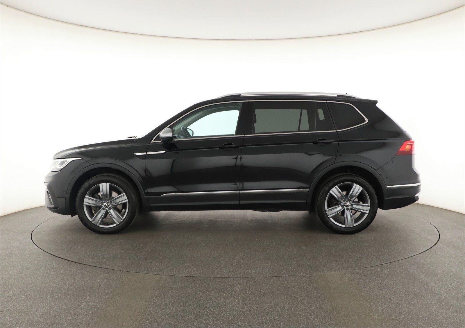Volkswagen Tiguan Allspace, 2.0 TSI, Elegance, 4X4 - fotka 3