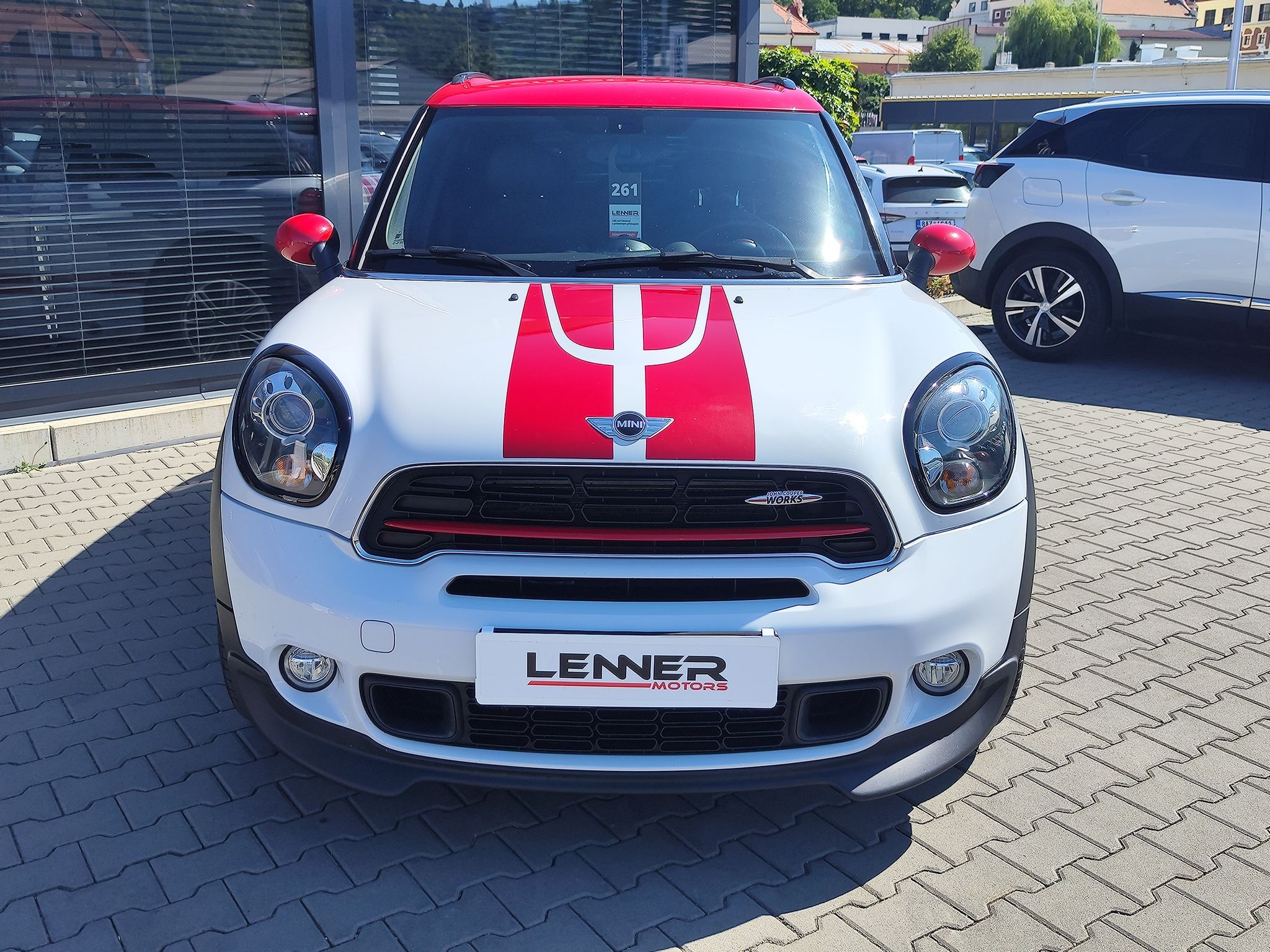 Mini Countryman, 1.6/160kW JCW 4x4 ČR - fotka 2