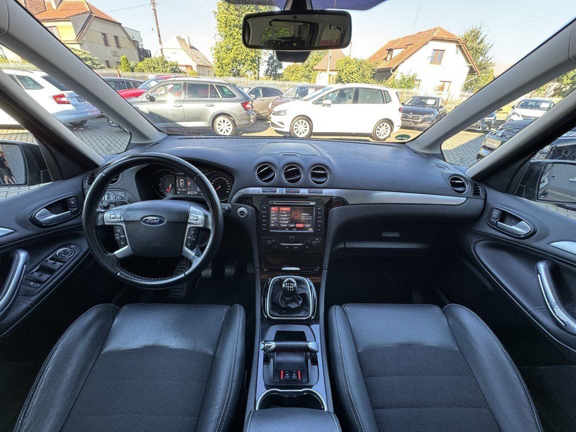 Ford Galaxy, 2.0TDCi Xenony Navi Pano - fotka 6