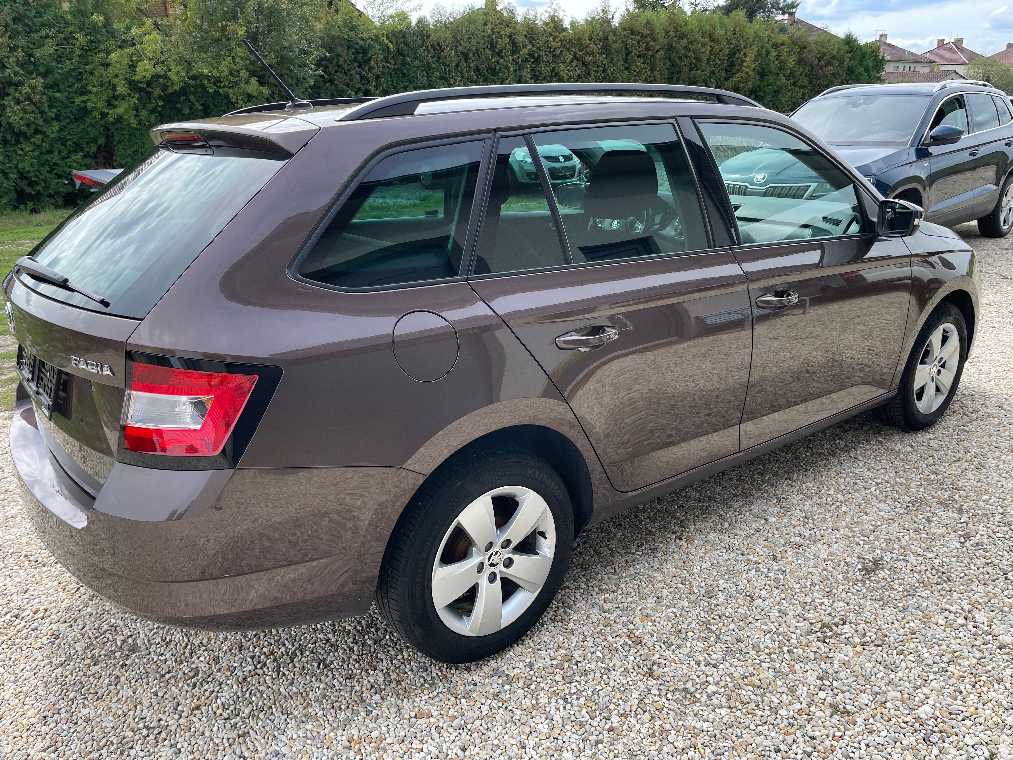 Škoda Fabia, 1,2 TSI 66KW STYLE MR 2017 - fotka 5