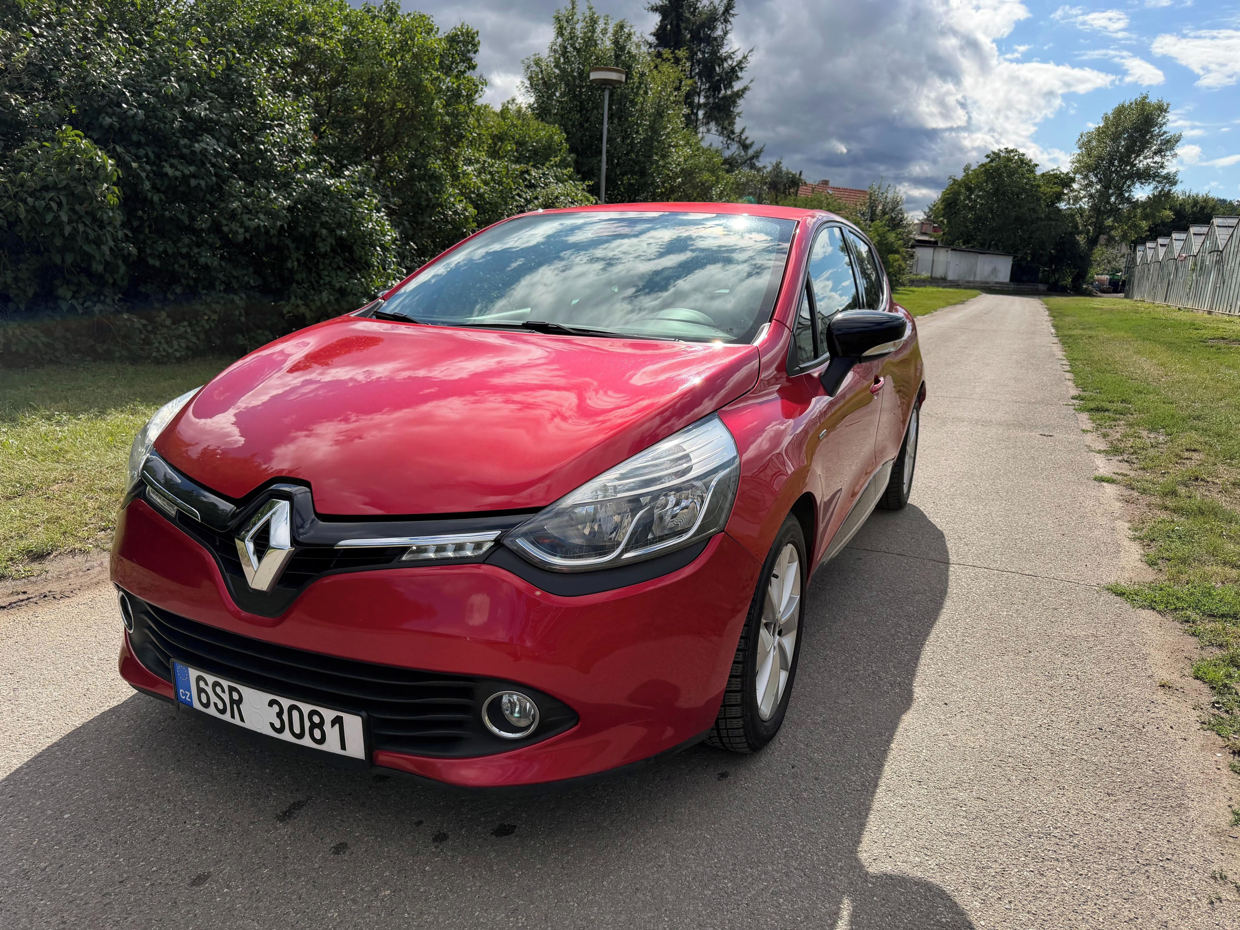 Renault Clio, 1. maj. původ ČR,celoroč garáž - fotka 4