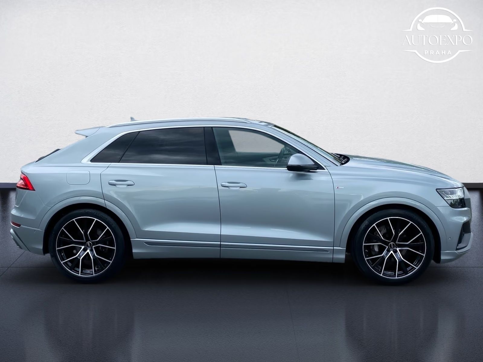 Audi Q8, 50 TDI S line quattro Tiptroni - fotka 4