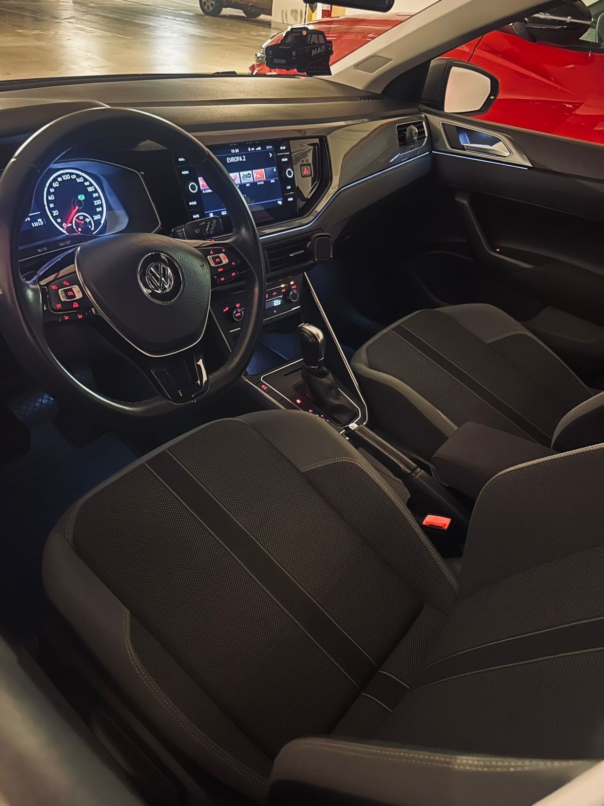 Volkswagen Polo, Highline 1.0 TSI 85 kW ojeté - fotka 5