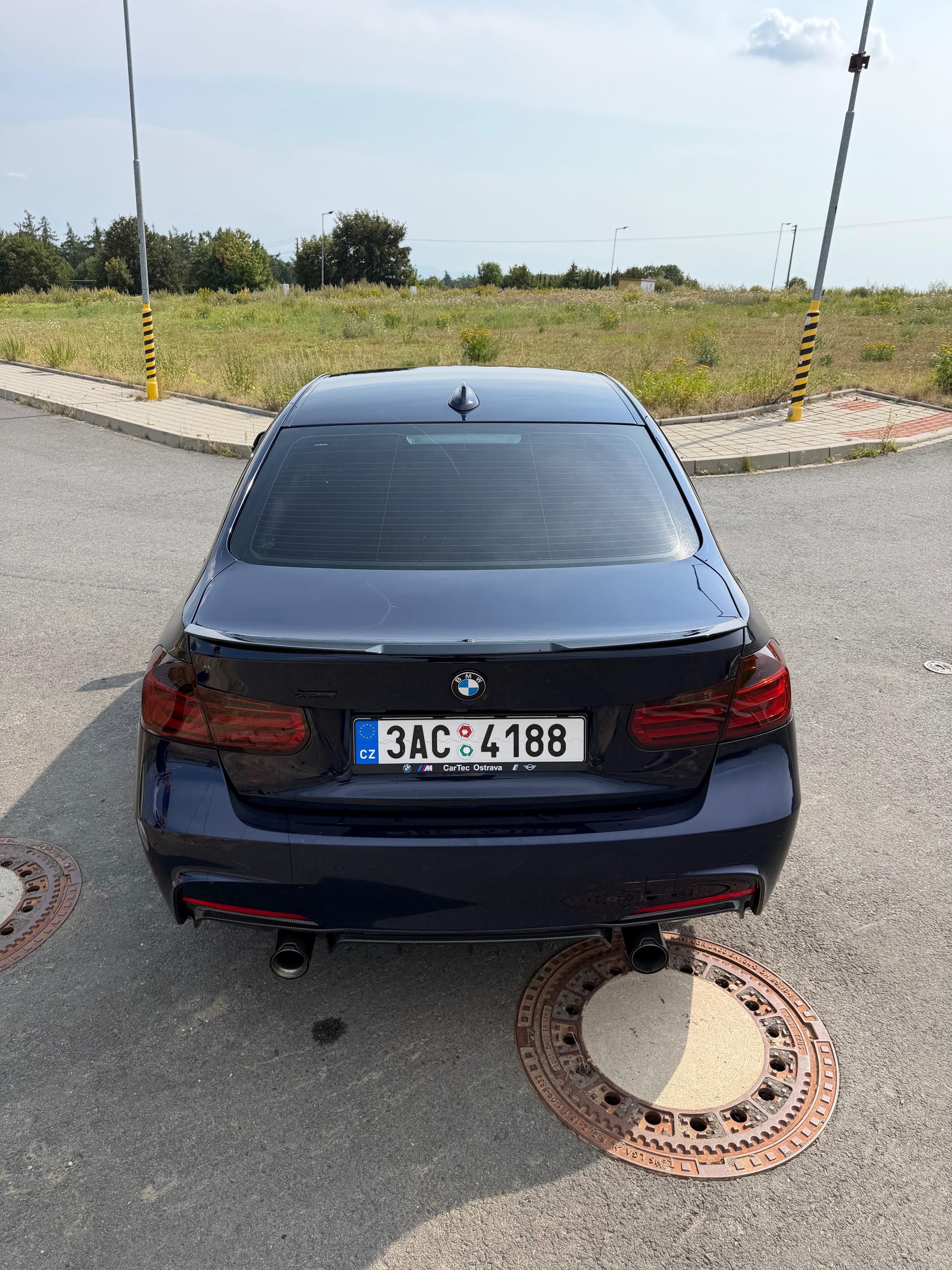 BMW Řada 3, BMW F30 328i M Paket | xDrive - fotka 6