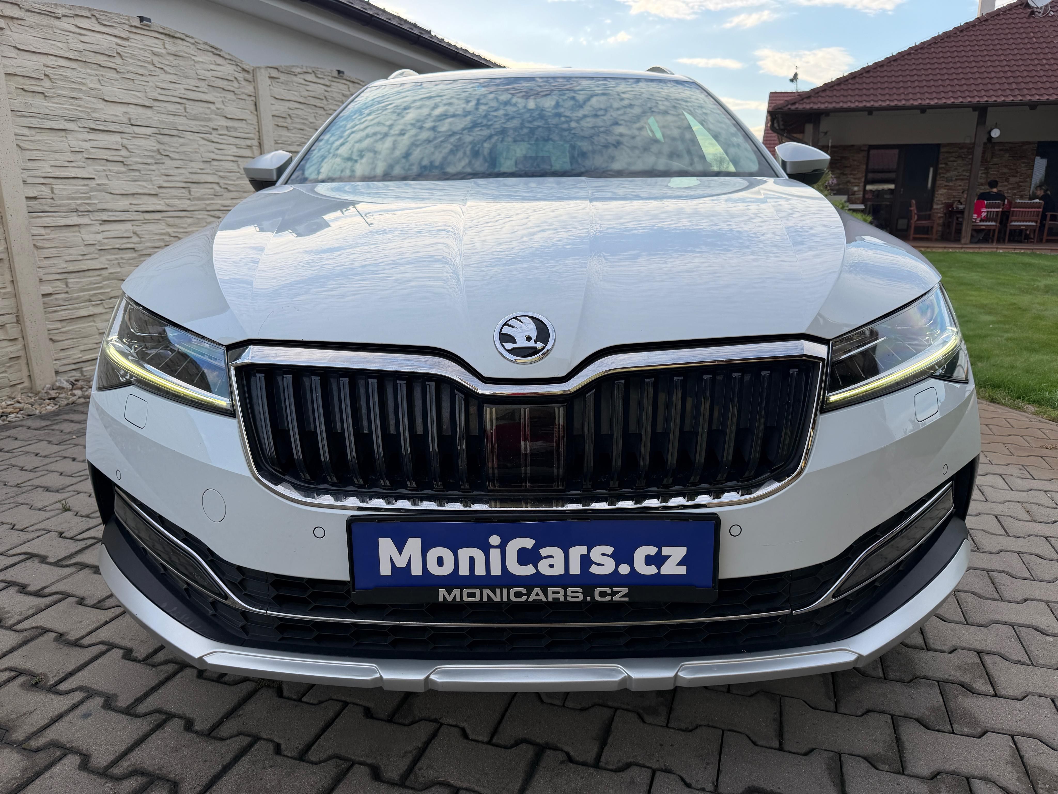 Škoda Superb, Scout 2.0 TDI 140kW 4x4 DSG - fotka 2