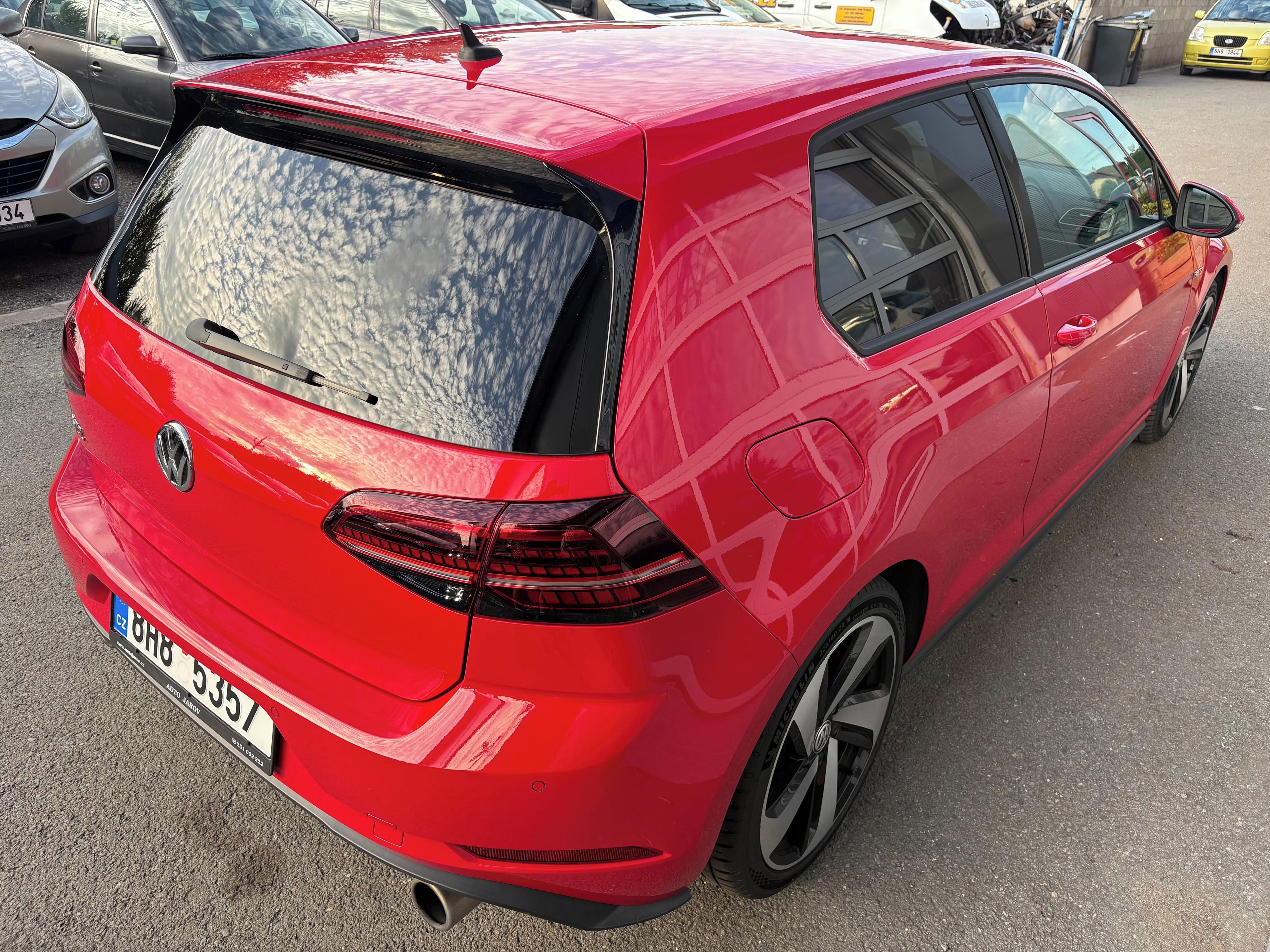 Volkswagen Golf - fotka 6