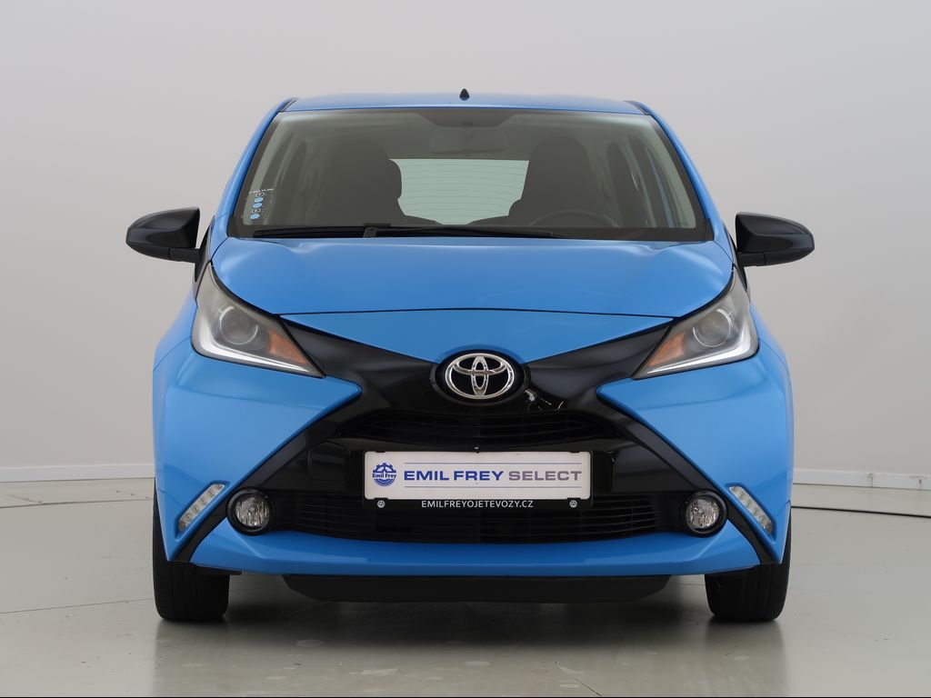 Toyota Aygo, 1.0VVT-i,51kW,1Maj,x-cite+smar - fotka 2