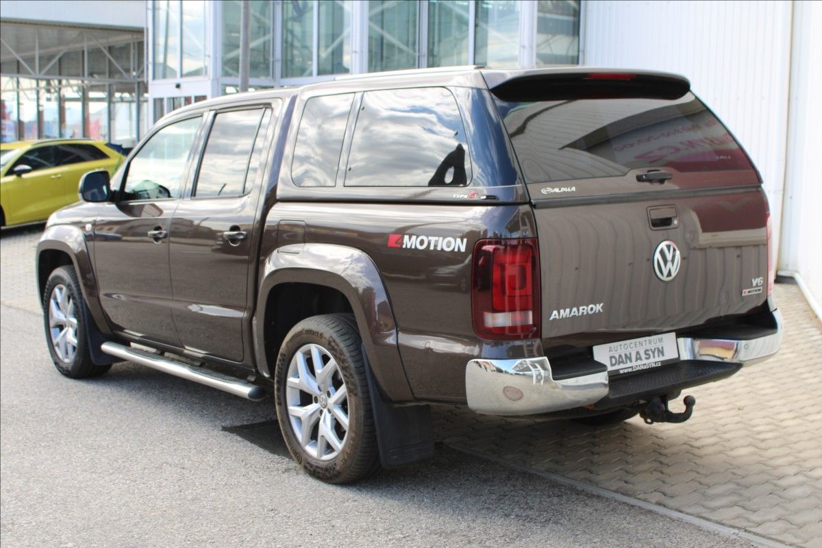 Volkswagen Amarok, 3,0 TDI V6 4x4 CZ 1.majitel - fotka 4