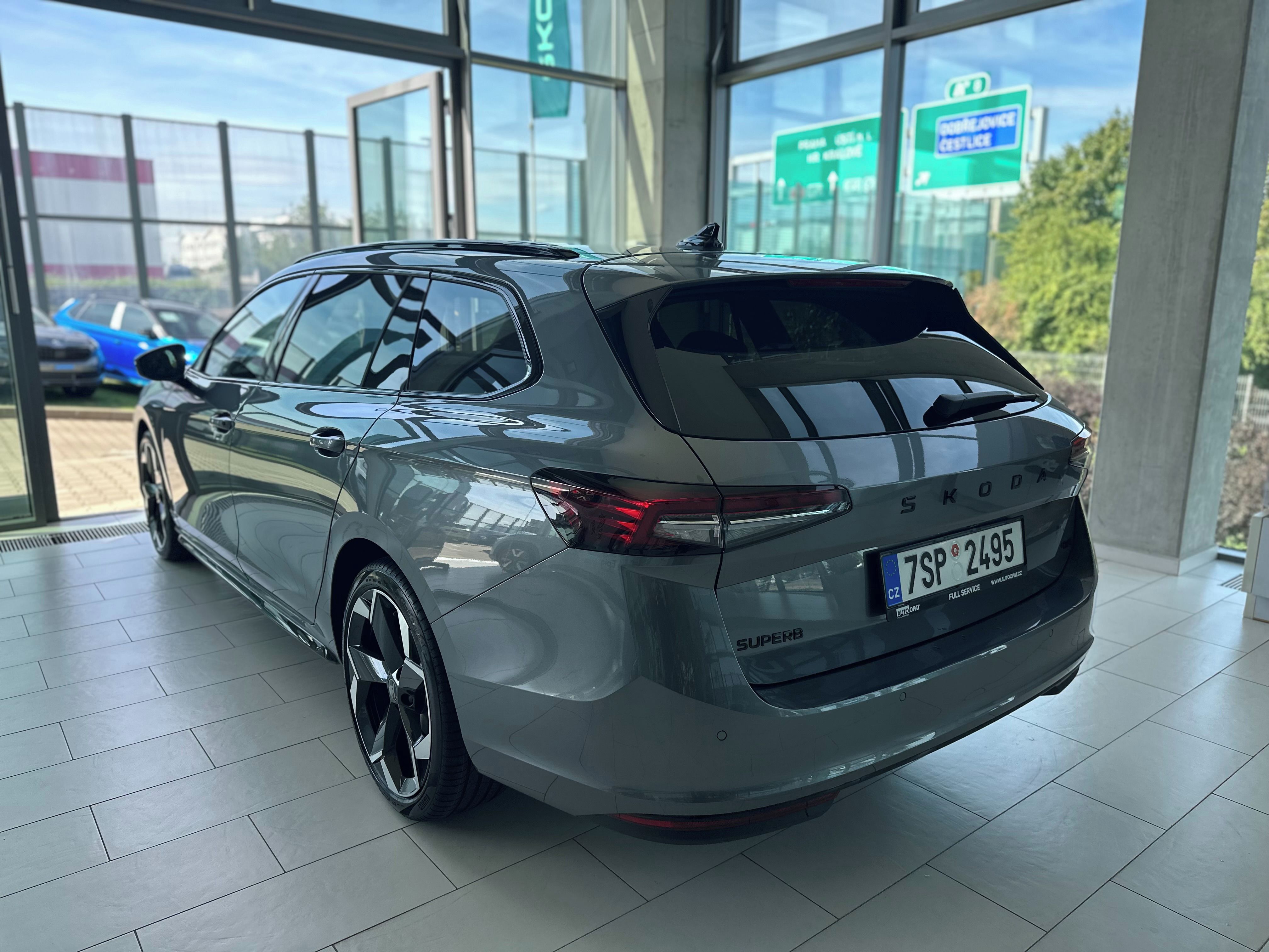 Škoda Superb, Sportline 2,0 TDI 142 kW 4x4 - fotka 5