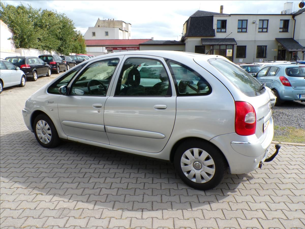 Citroën Xsara, 2,0 i  AUTOMAT,TAŽ.ZAŘ. - fotka 6