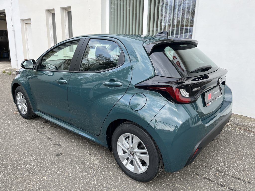 Toyota Yaris, 1.5L HEV116 CVT Comfort - fotka 5