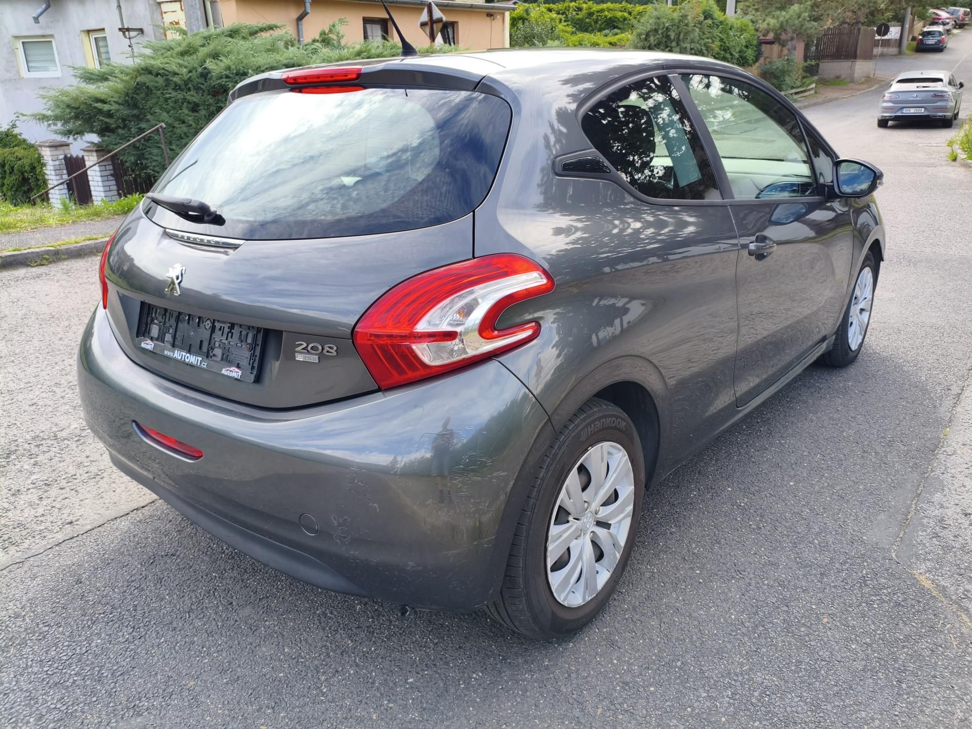Peugeot 208, 1,6 eHDI 68Kw - fotka 6