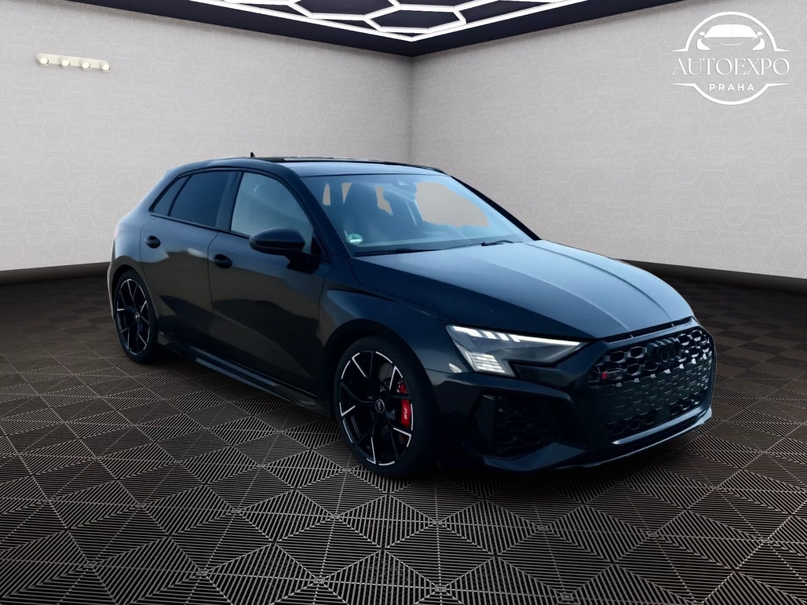 Audi RS3, | Matrix |RS-Design červený - fotka 2
