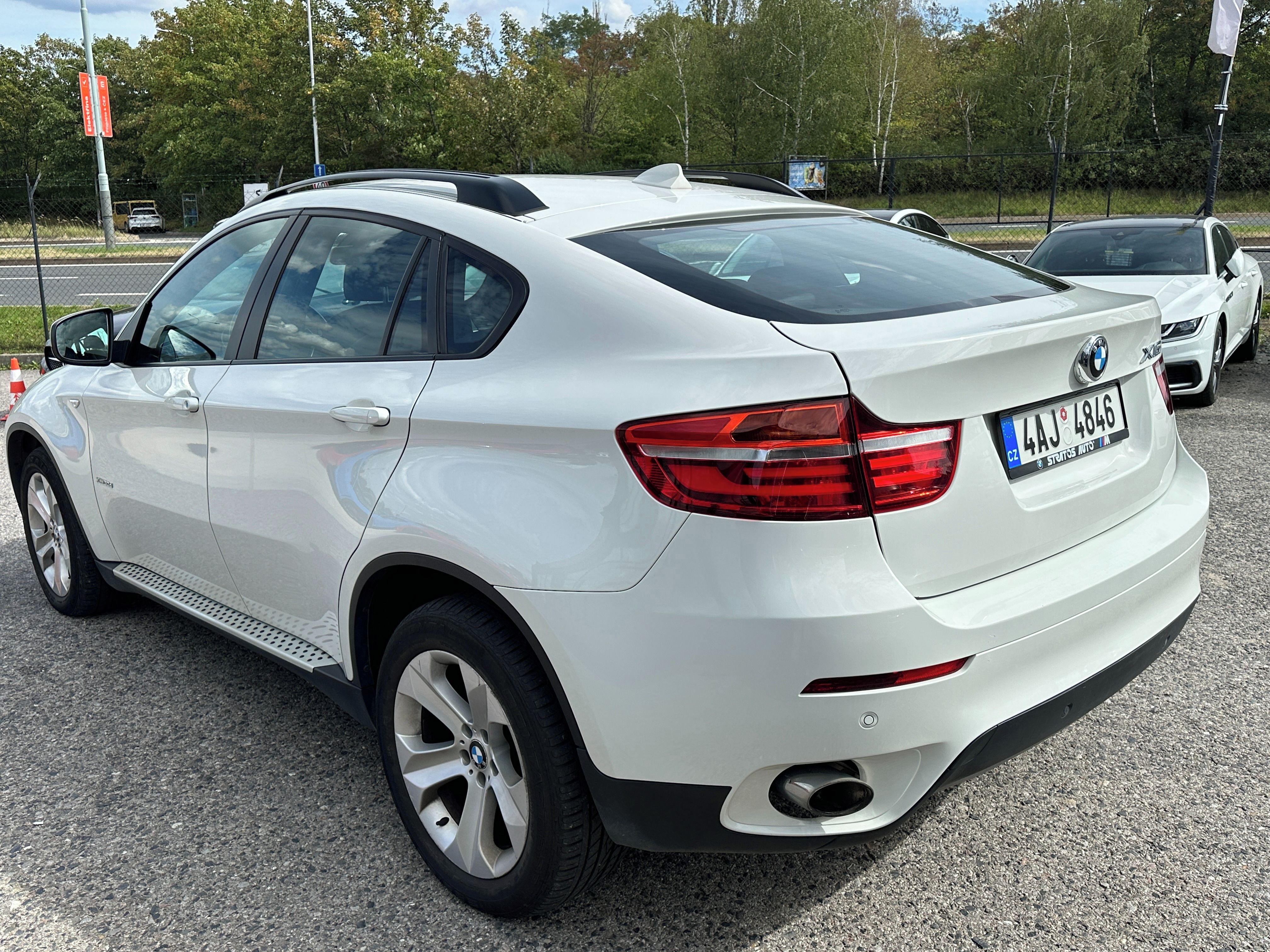 BMW X6, BMW X6 xDrive30d 2014 - fotka 5