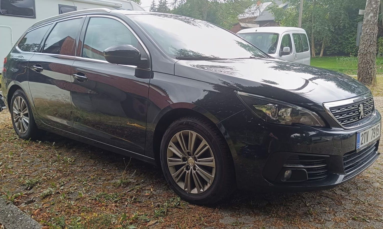 Peugeot 308, 1,2 96kw servis, masáž sedadla - fotka 3