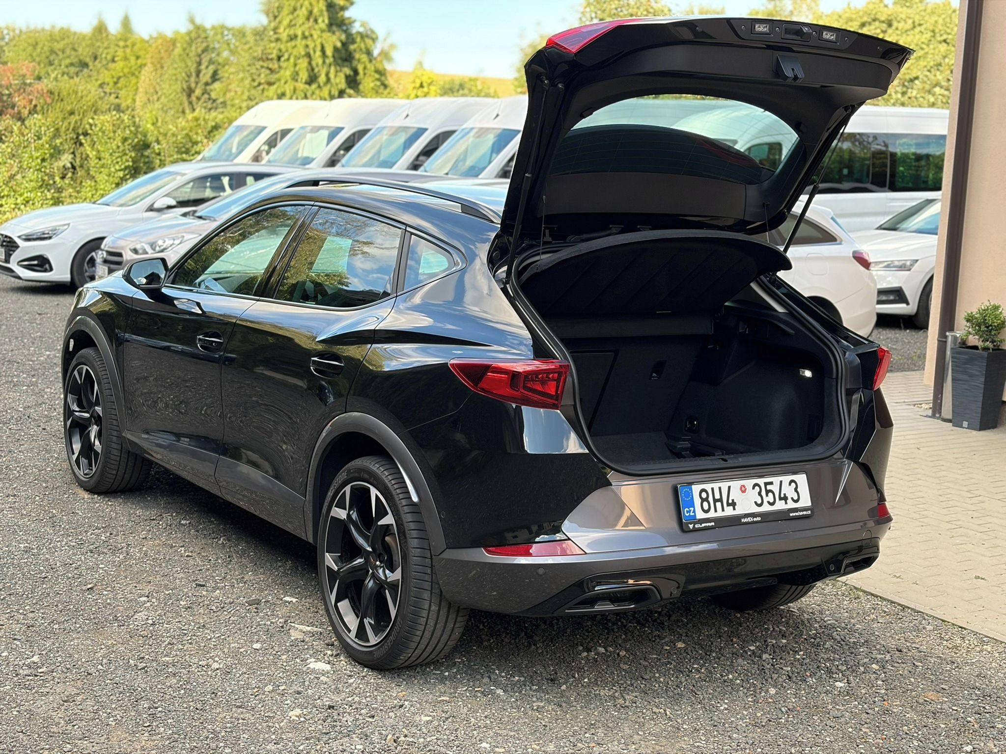 Cupra Formentor, 1.5TSI 110 kW. DSG 42 tis.km. - fotka 6