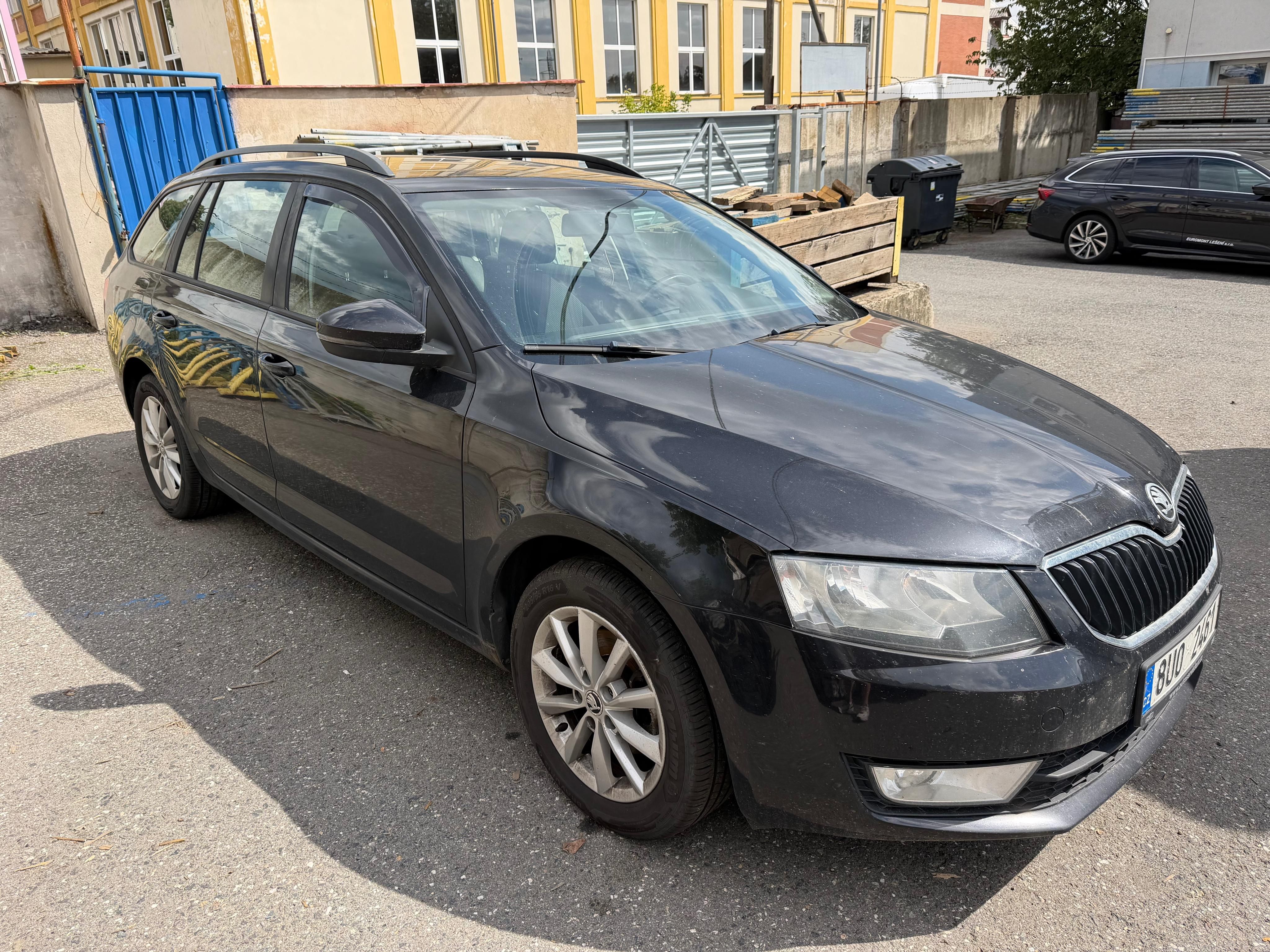 Škoda Octavia, 2.0 TDi, 110 kw, 6 kv. manuál - fotka 4