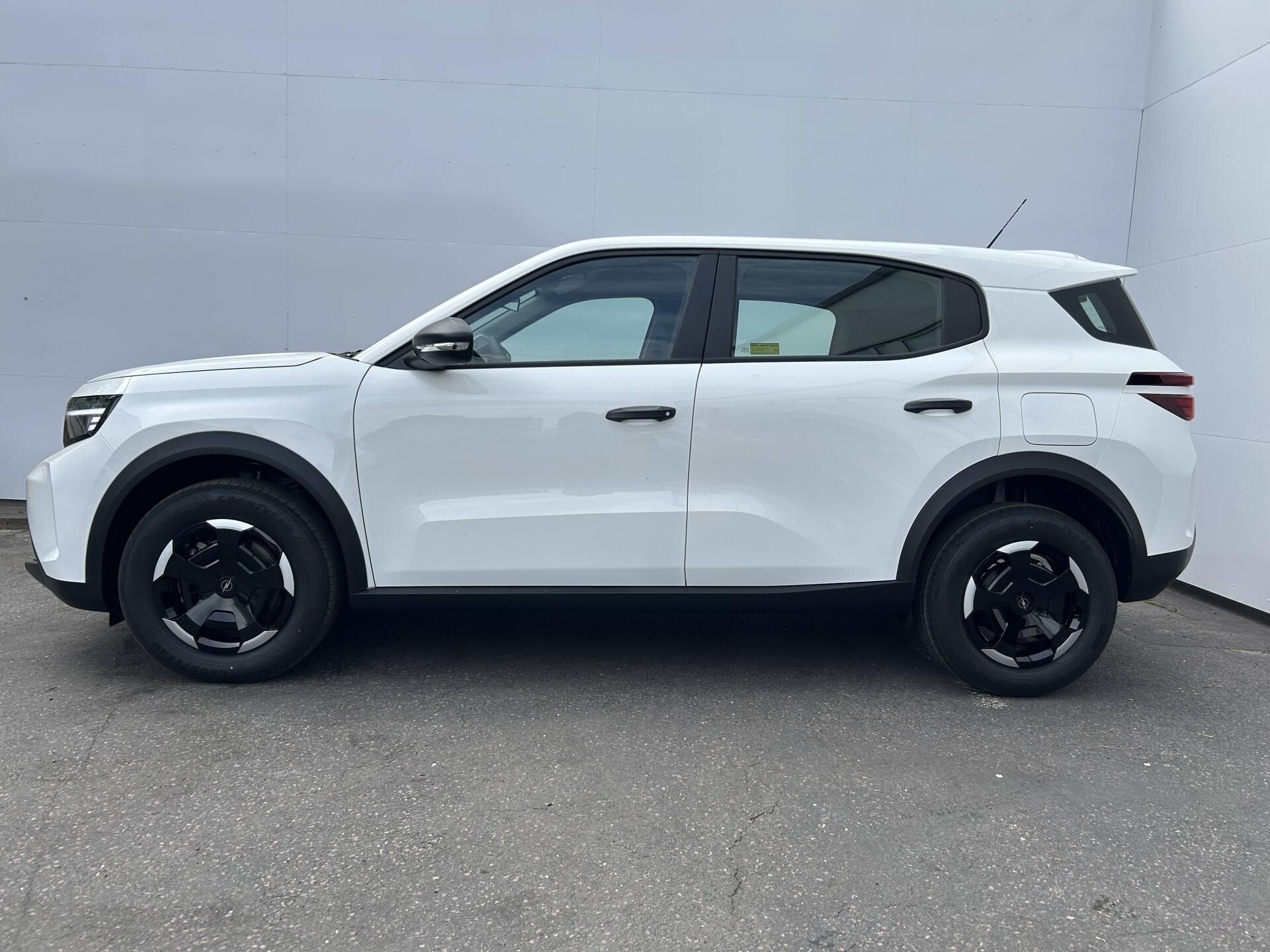 Opel Frontera, Edition Hybrid  1,2 TURBO - fotka 3