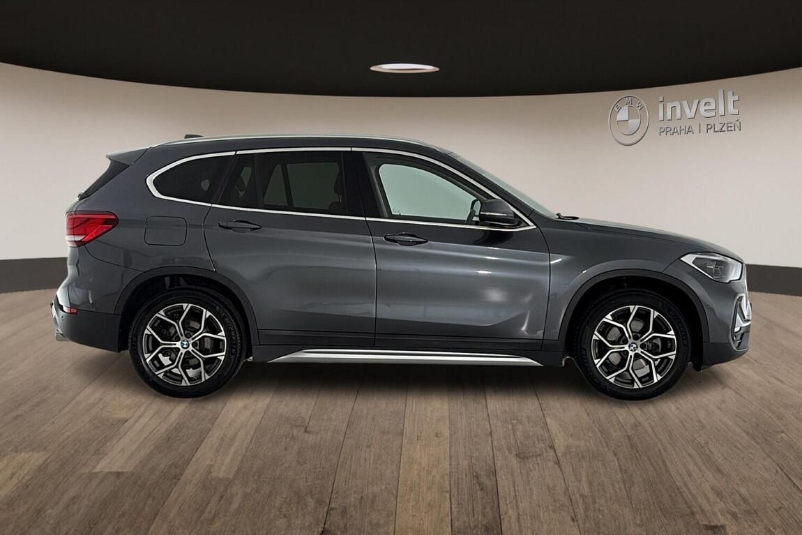 BMW X1, xDrive18d - fotka 2