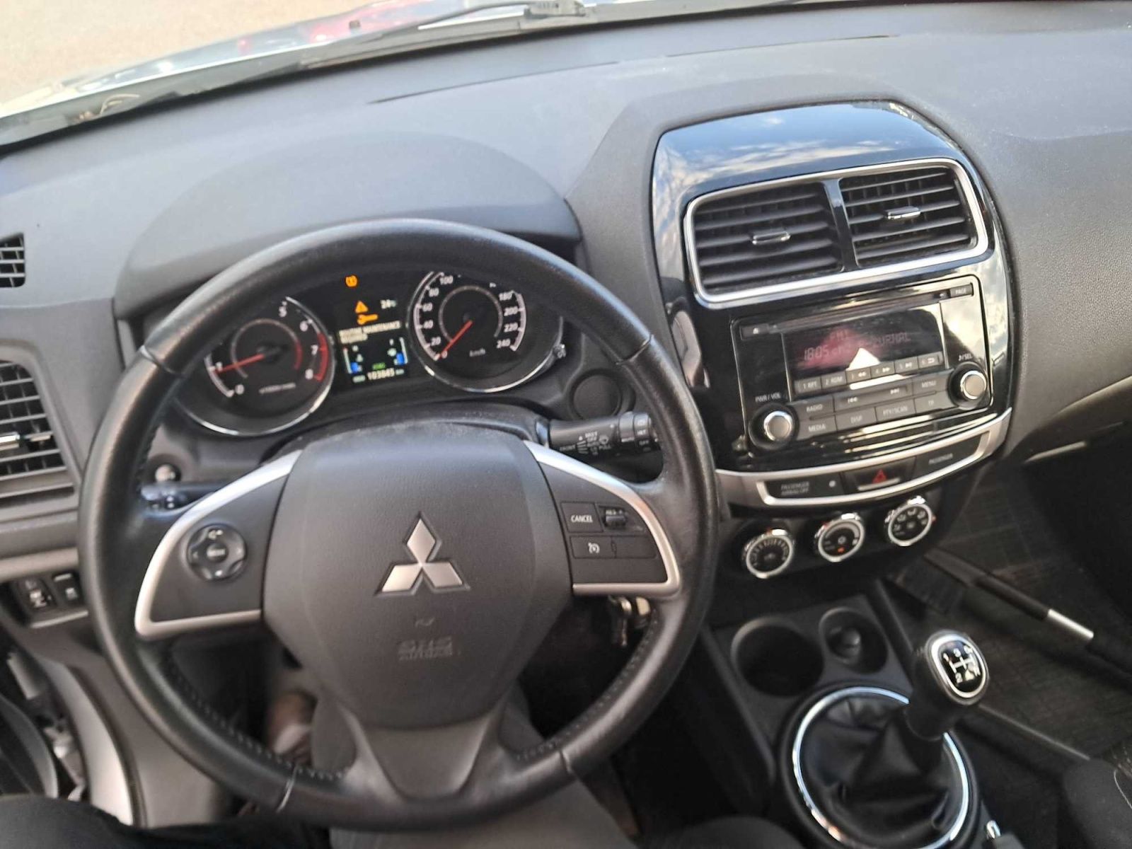 Mitsubishi ASX, 1.6 MIVEC, Automatická klima - fotka 3