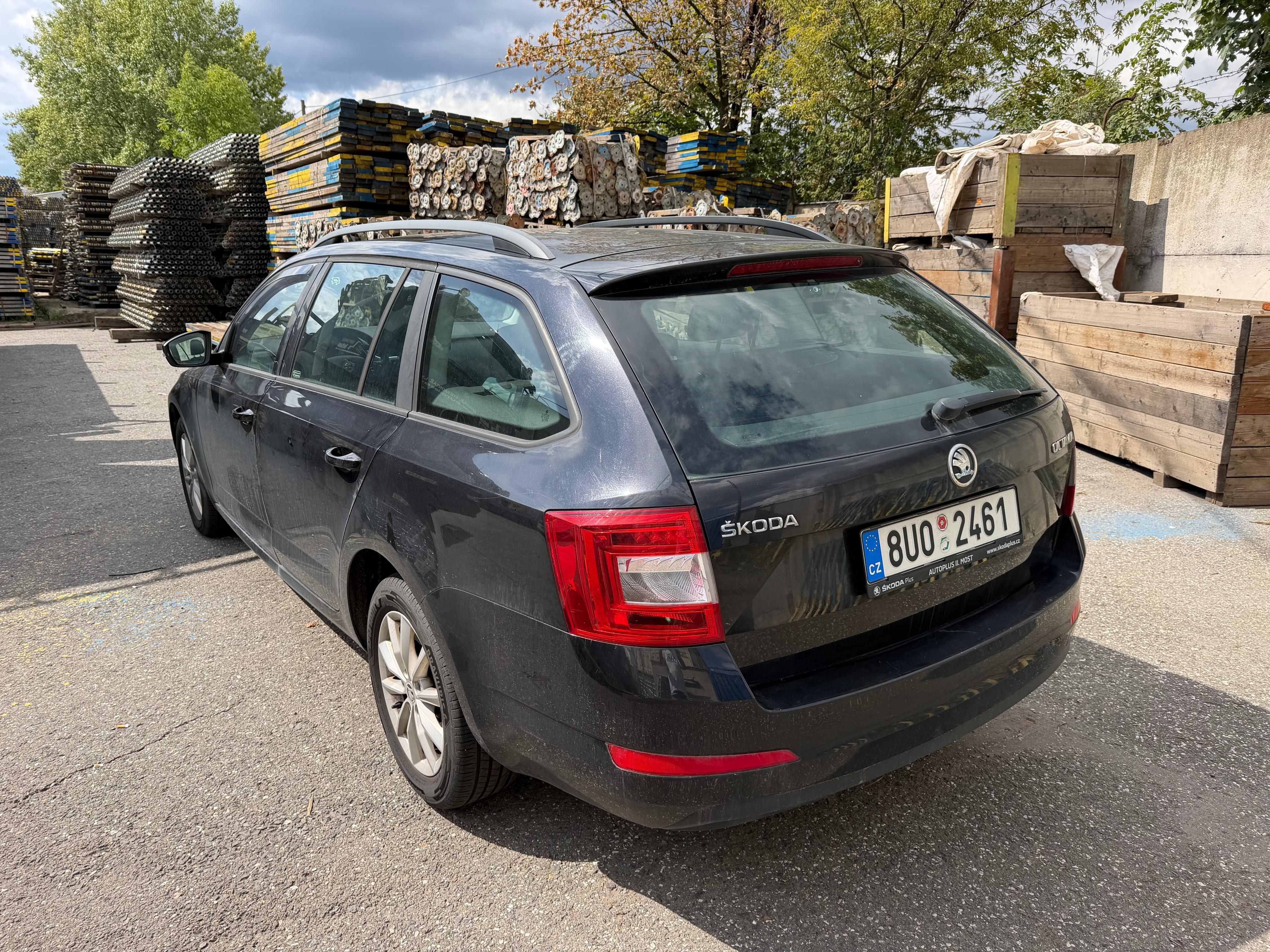 Škoda Octavia, 2.0 TDi, 110 kw, 6 kv. manuál - fotka 5