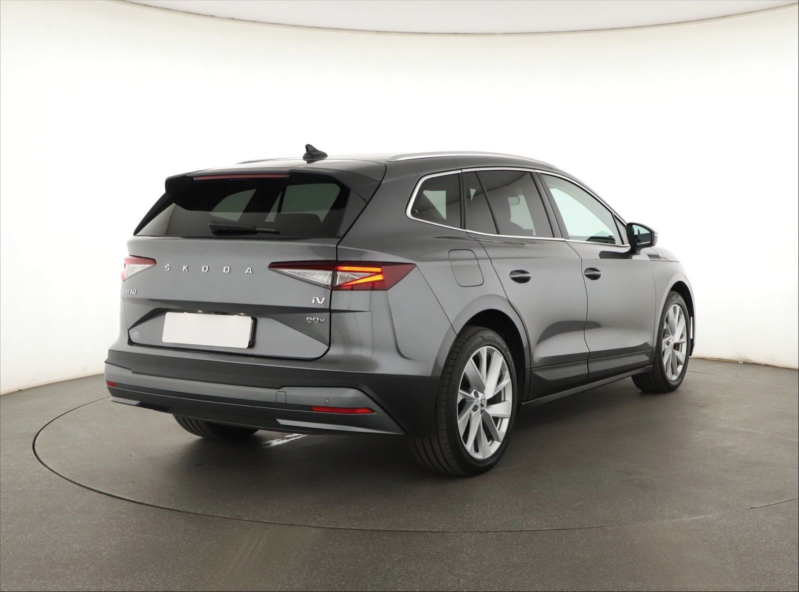 Škoda Enyaq, iV 80x (82 kWh), SoH 93% - fotka 5