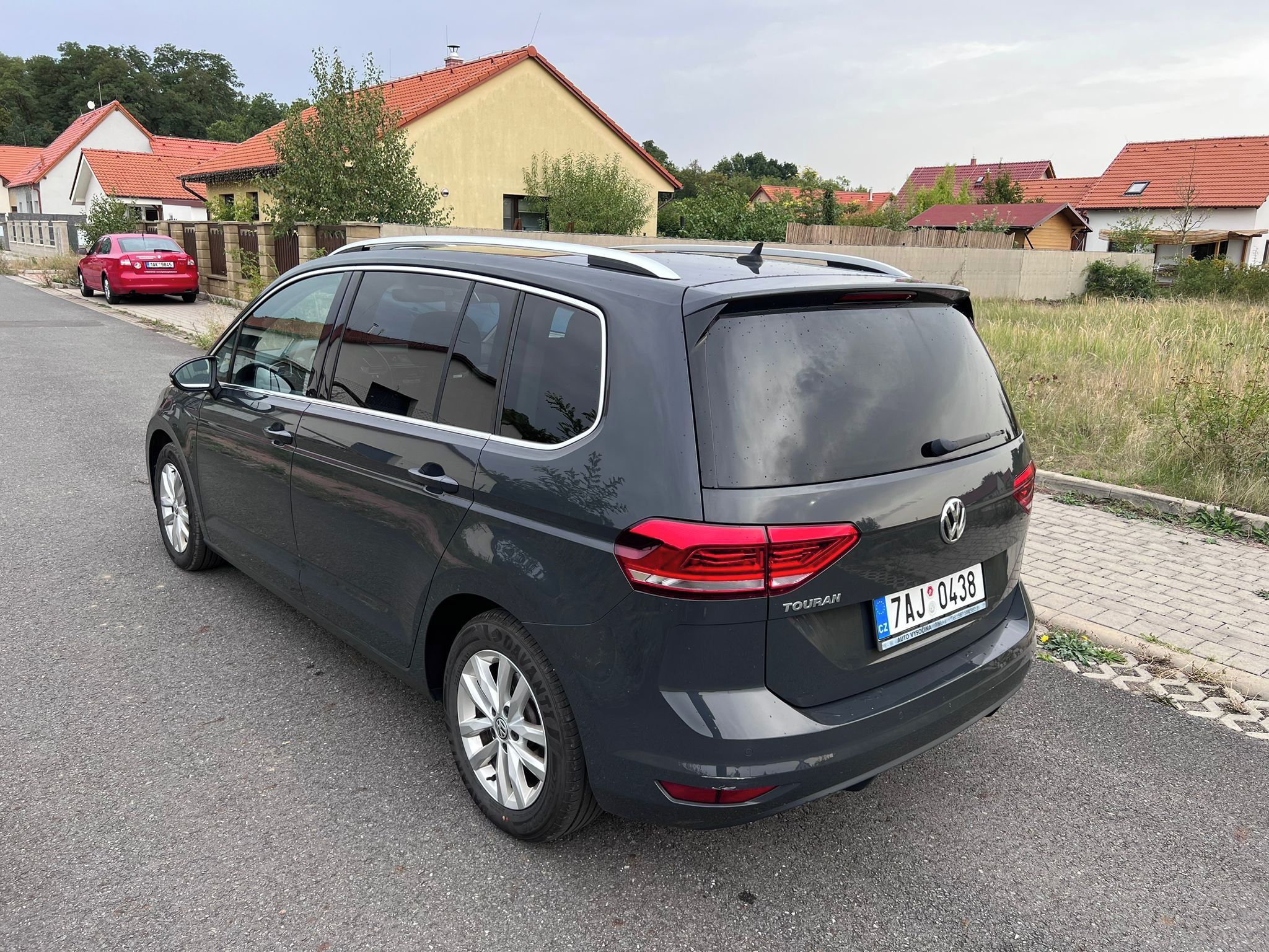 Volkswagen Touran, 1.5TSI Highline DSG, původ ČR - fotka 4