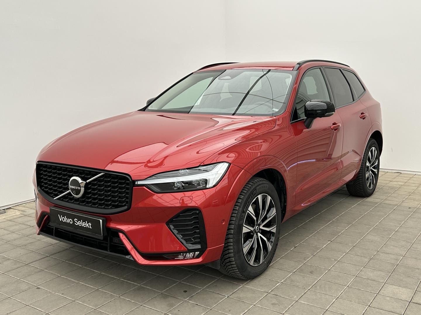 Volvo XC60, 2.0 B5 184kW 4x4  Plus