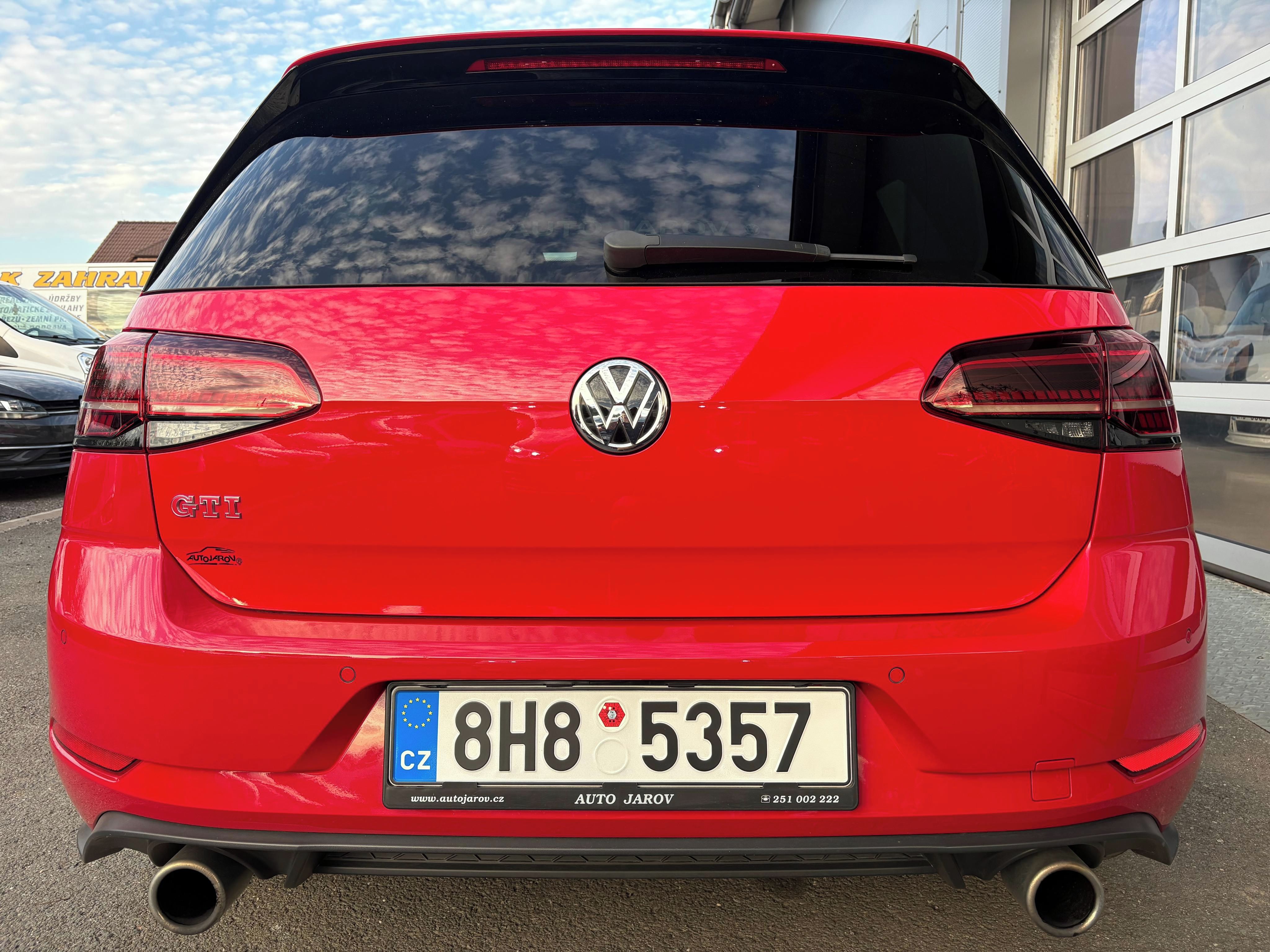 Volkswagen Golf - fotka 4