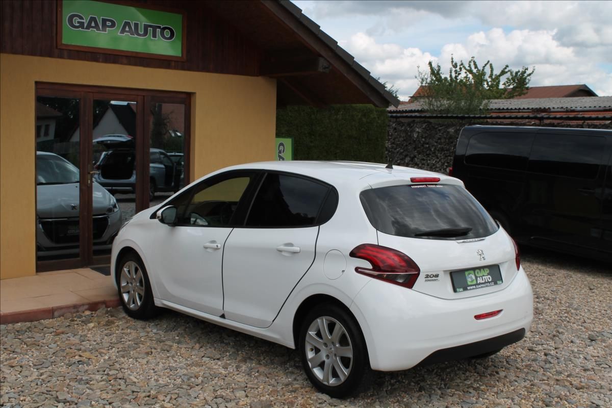 Peugeot 208, 1.6 HDi 55kW ČR - fotka 4