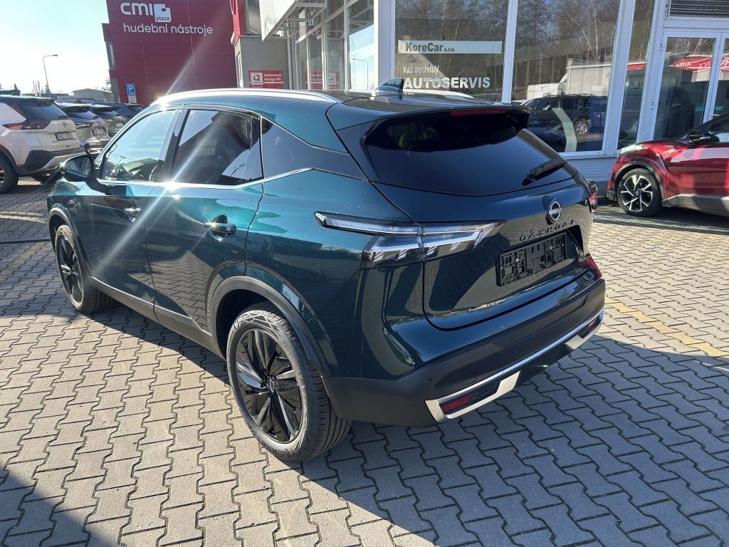 Nissan Qashqai, 1.3 DIG-T 158k AT Tekna 4WD - fotka 3