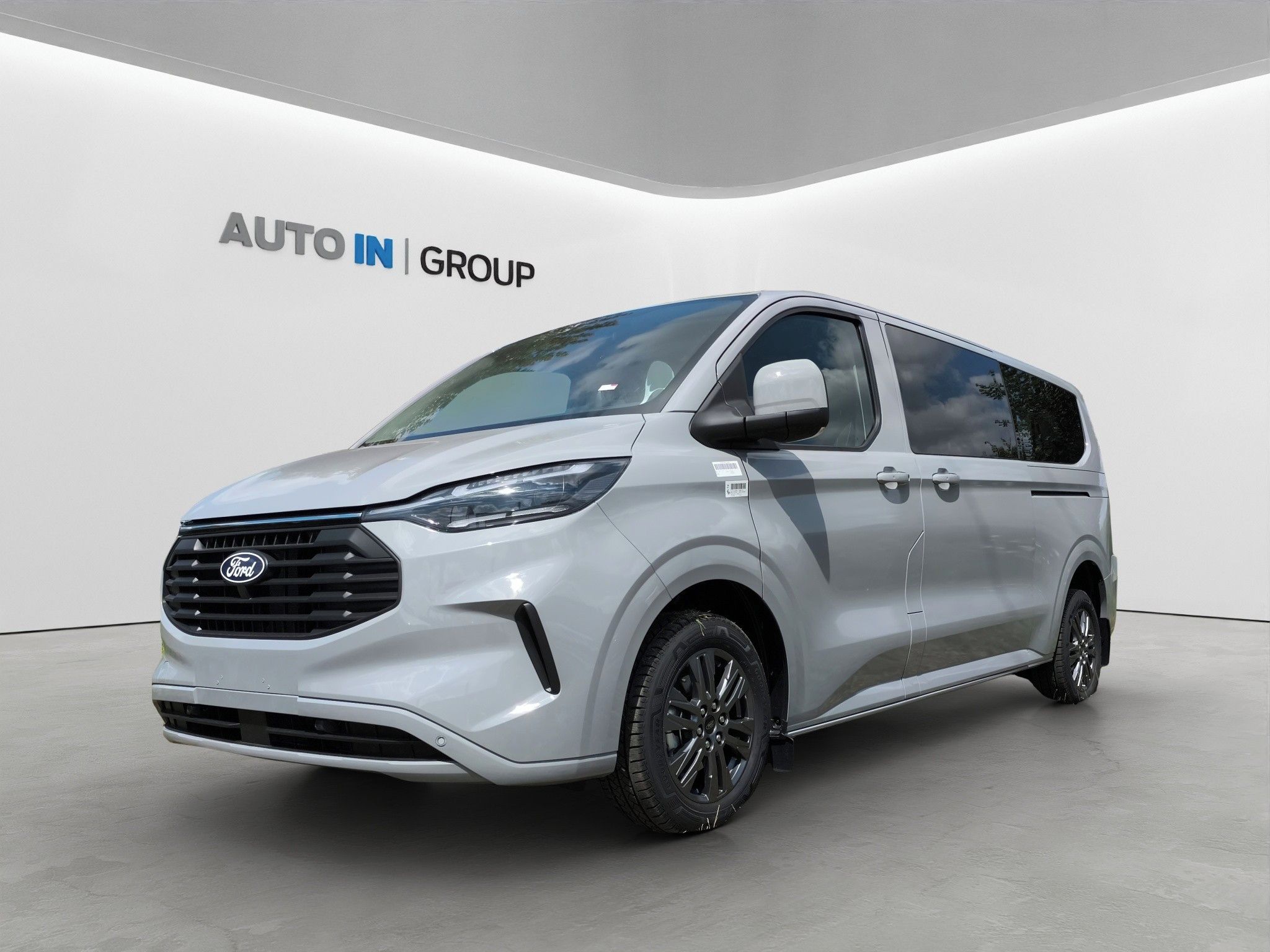 Ford Transit Custom, kombi 2.0 TDI L2 Limited 100kW - fotka 2