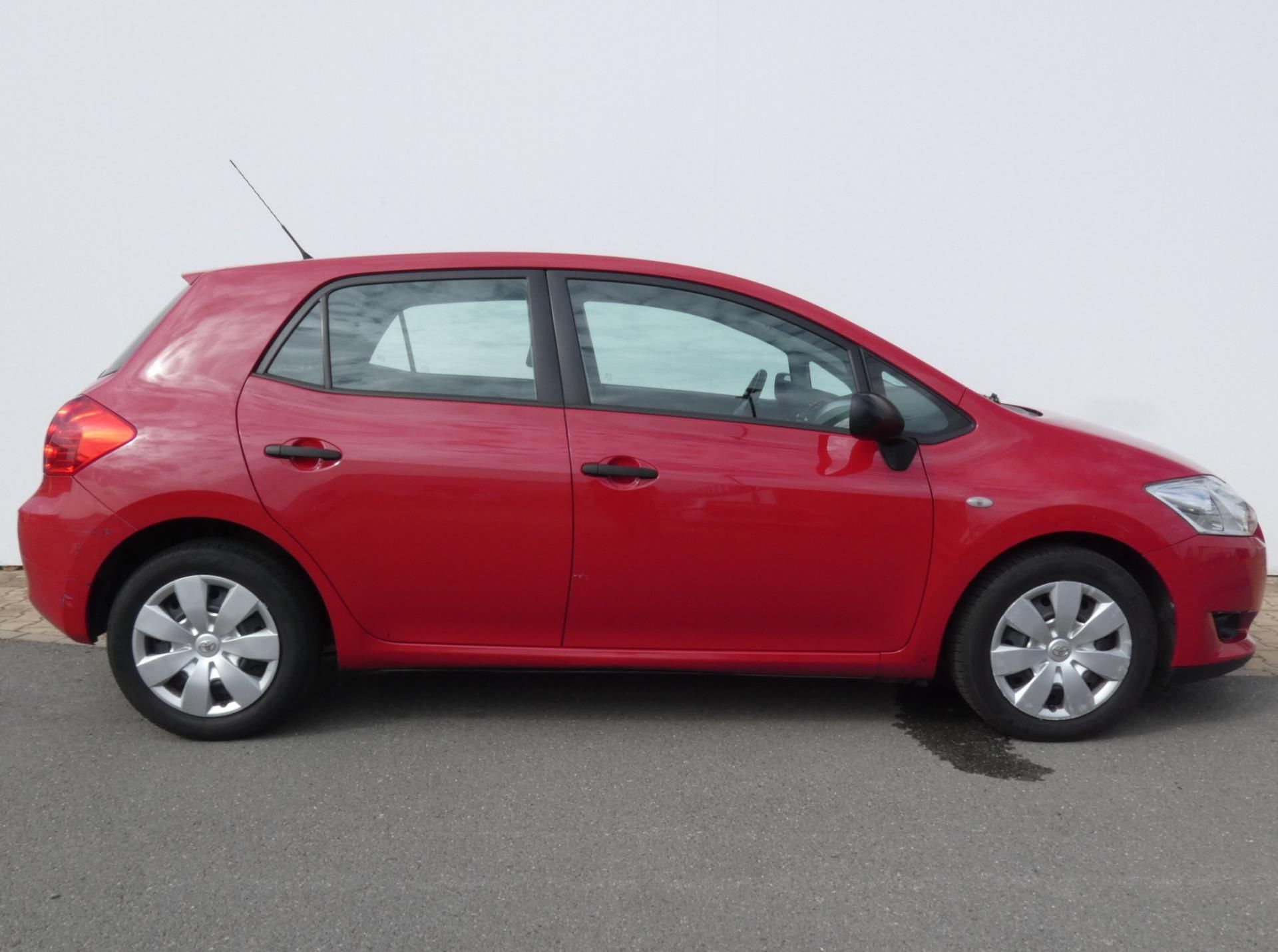 Toyota Auris, 1,6 91KW - fotka 3