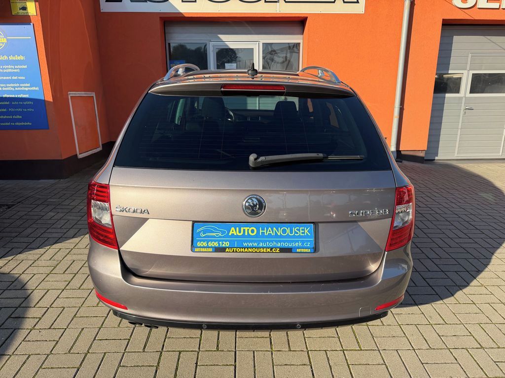 Škoda Superb, 2.0 TDI 103KW NAVI - fotka 6
