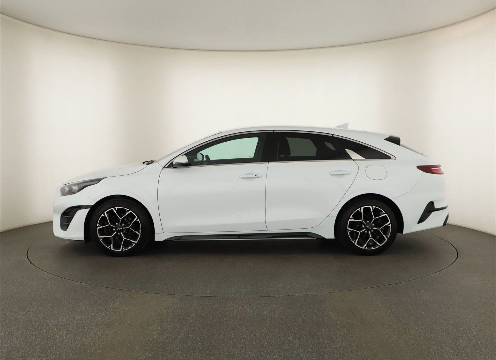 Kia ProCeed, 1.5 T-GDI MHEV, GT-Line - fotka 3