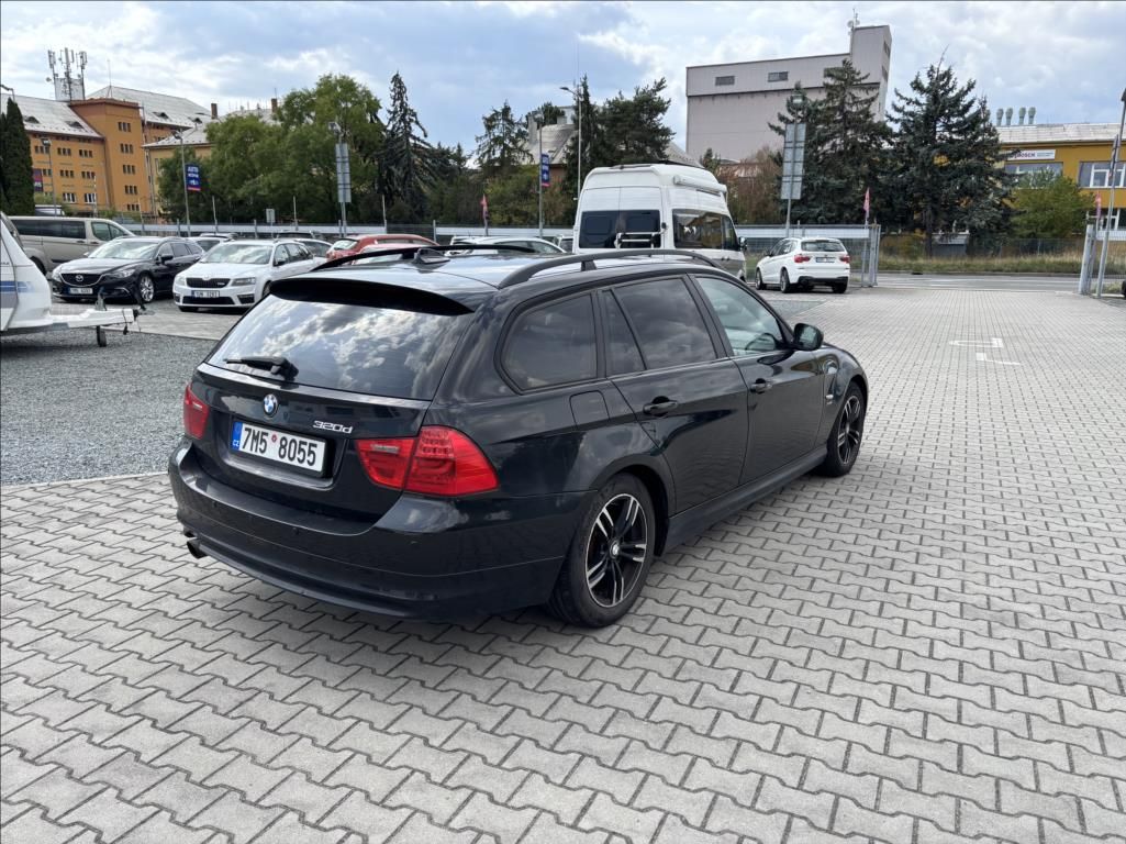 BMW Řada 3, 2,0 D XDRIVE - fotka 4