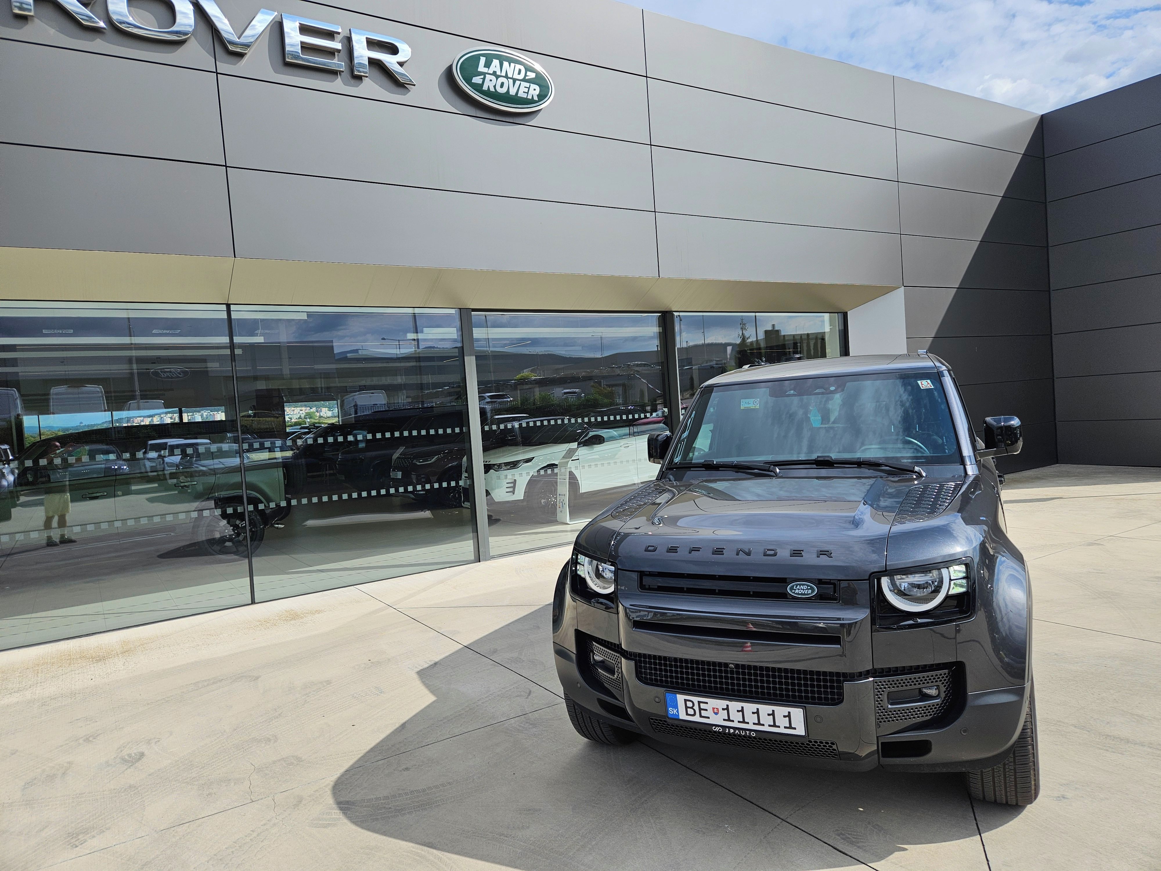 Land Rover Defender, Land Rover Defender 110 3.0D I - fotka 4