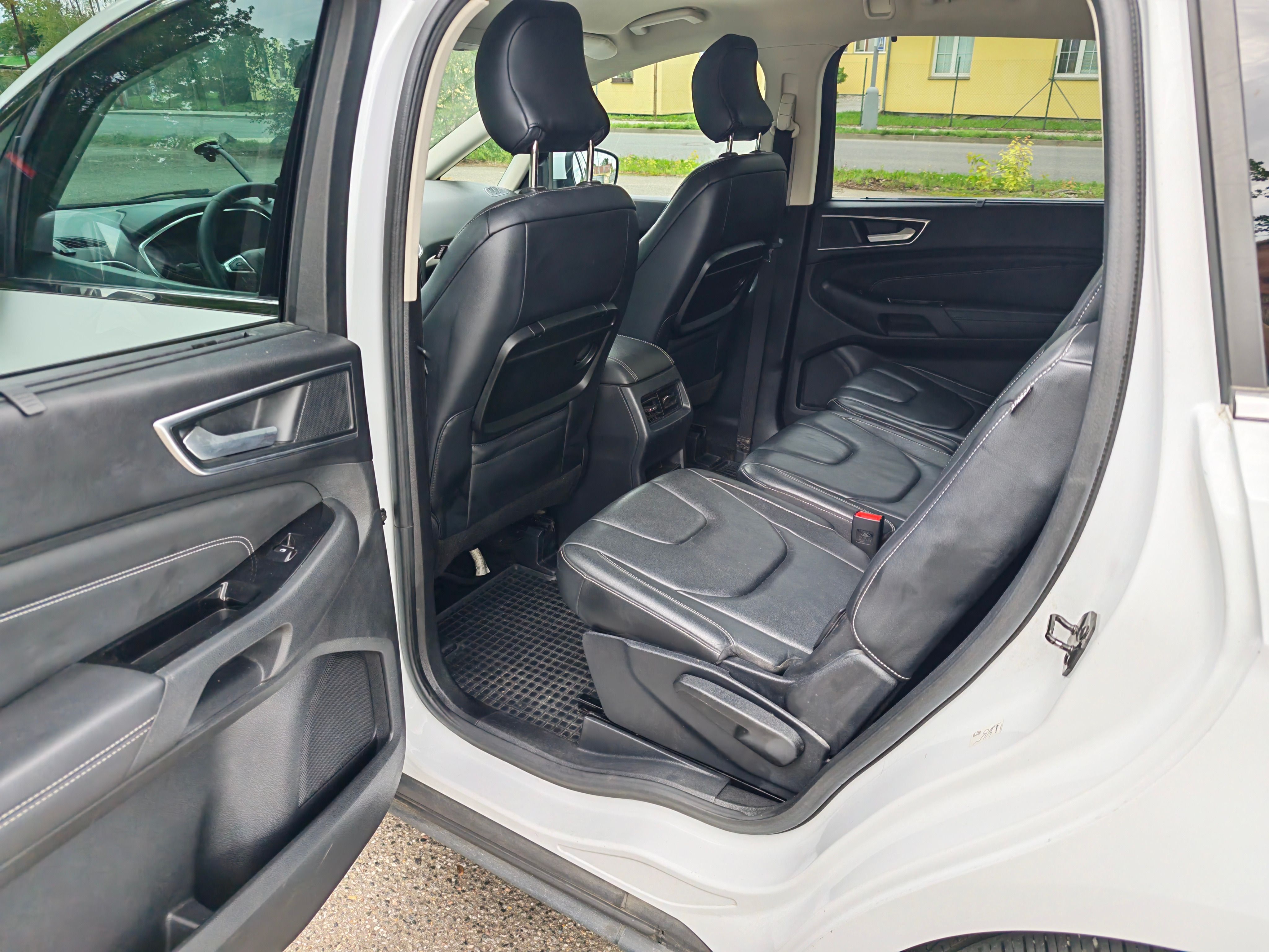 Ford S-MAX, 2.0TDCi Titanium AT KŮŽE 132kW - fotka 6
