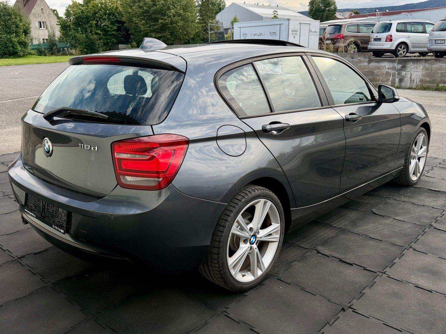 BMW Řada 1, 2.0 šíbr M-Sport, nové rozvody - fotka 6